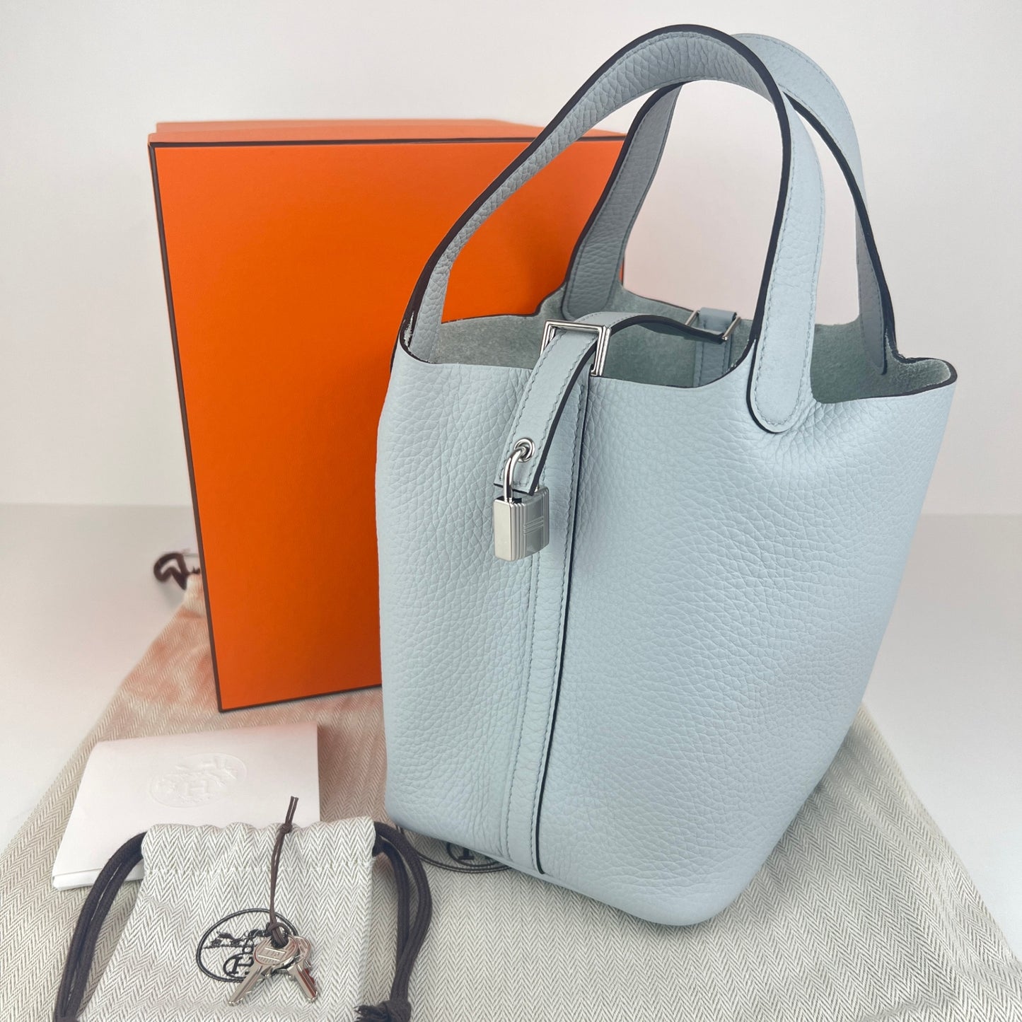 Picotin lock PM ピコタンロックPM Bleu pale ブルーペール PHW シルバー金具 Stamp-W W刻印