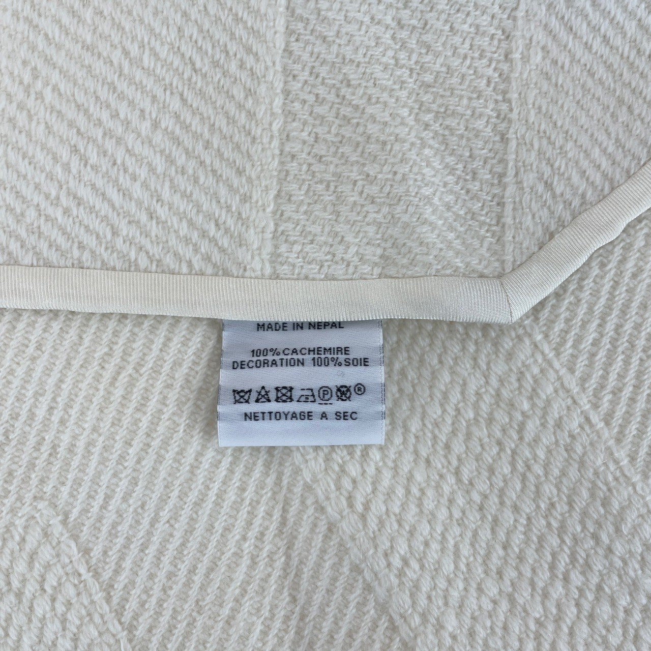 Hermès エルメス ロザンジュ 《ストライプH》 LOSANGE カシミア 100% White ホワイト