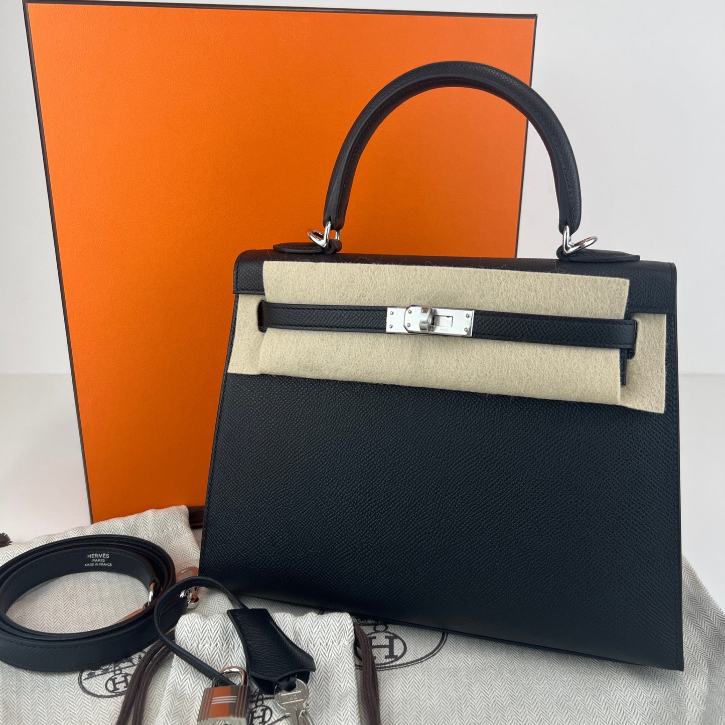Hermès エルメス Kelly25 ケリー25 Stamp-K K刻印 Epsom エプソン Black ブラック PHW シルバー金具