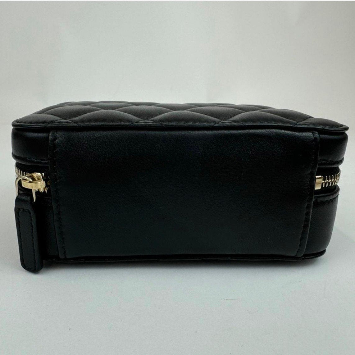 Mini Camera Bag ミニカメラバッグ Black ブラック GHW ゴールド金具 Lamb skin ラムスキン 31番台 レディースバッグ ショルダーバッグ