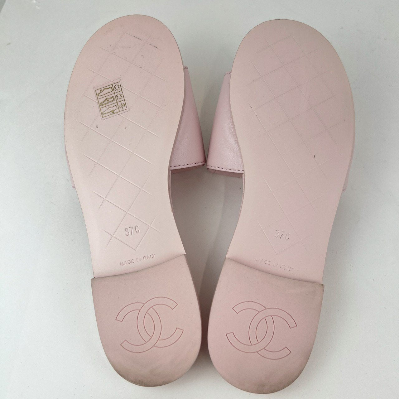 CHANEL シャネル シャネル サンダル ミュール CCロゴ キルティングビーチサンダル ラムスキン Pink ピンク