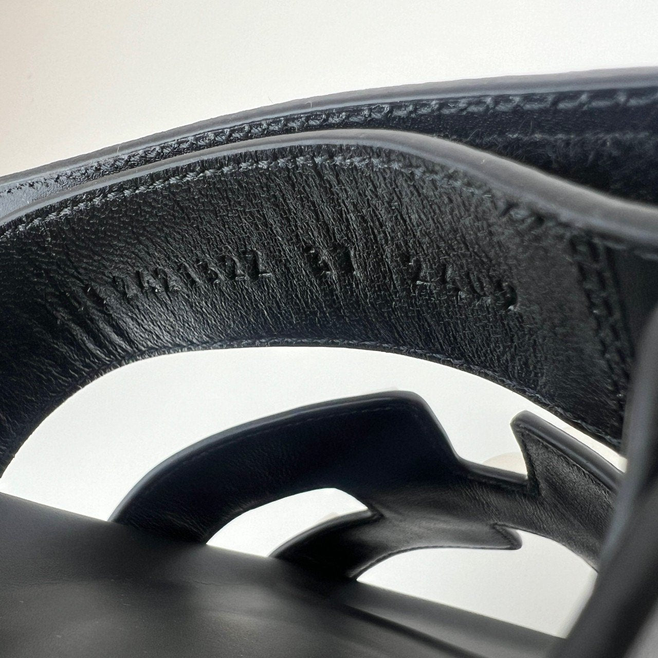 Cypre シプレ 37(24cm) Black ブラック PHW シルバー金具