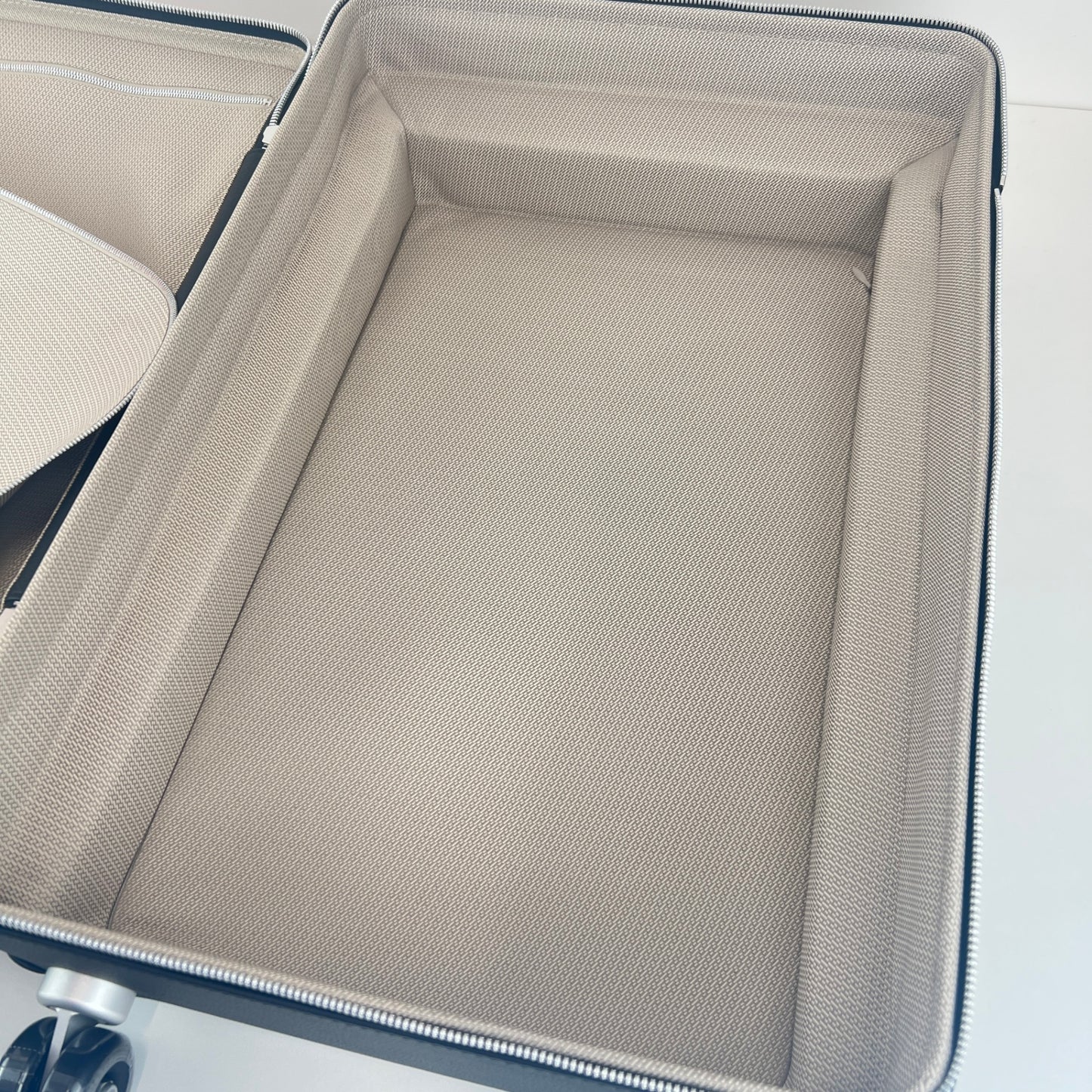Rolling mobility suitcase || cargo R.M.S Ⅱ カーゴ Black ブラック PHW シルバー金具 Toile geoland