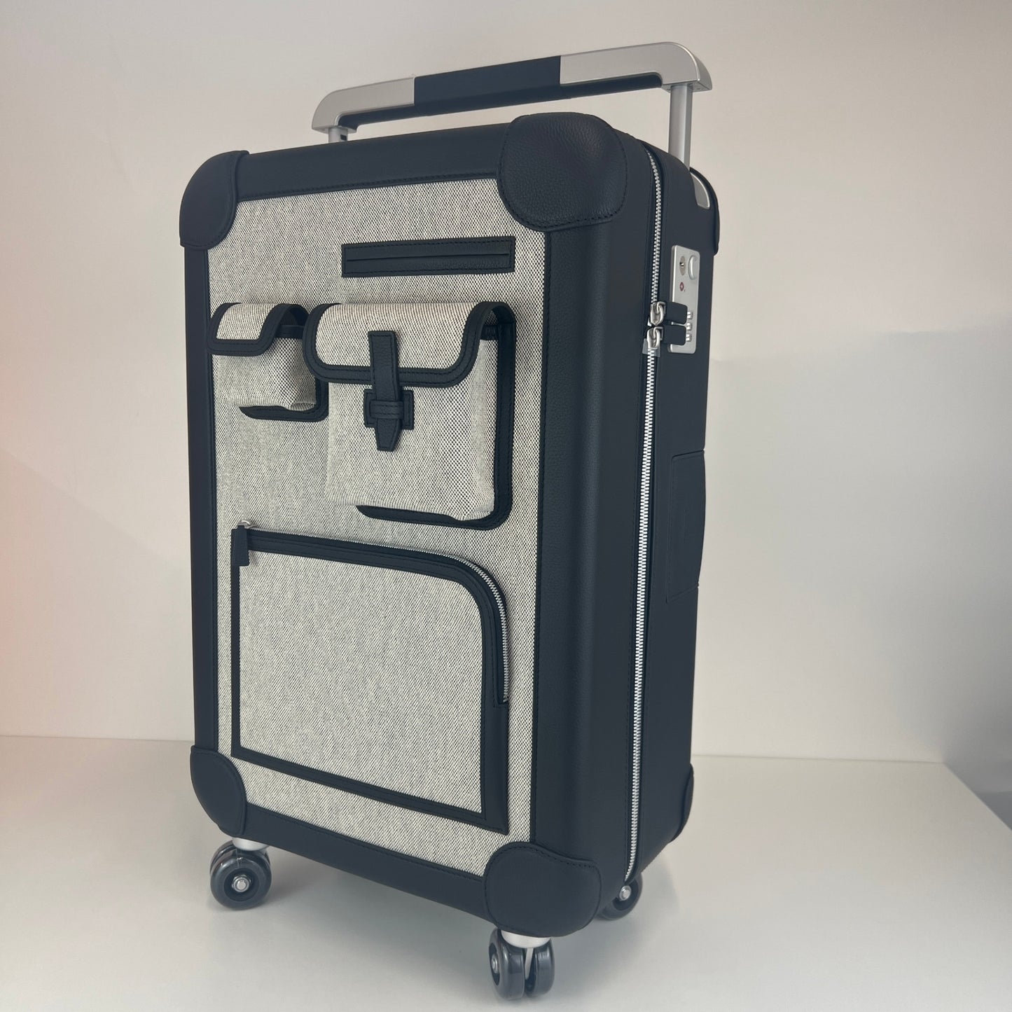Rolling mobility suitcase || cargo R.M.S Ⅱ カーゴ Black ブラック PHW シルバー金具 Toile geoland