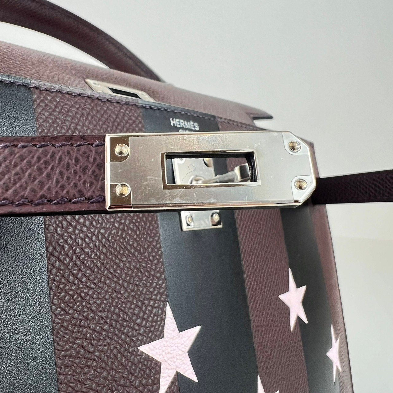 Kelly25 Sellier Casaque Etoilee ケリー25セリエ カザック エトワール Stamp-W W刻印 Epsom エプソン Rouge sellier/Black/Rose darling ルージュセリエ/ブラック/ローズダーリン PHW シルバー金具
