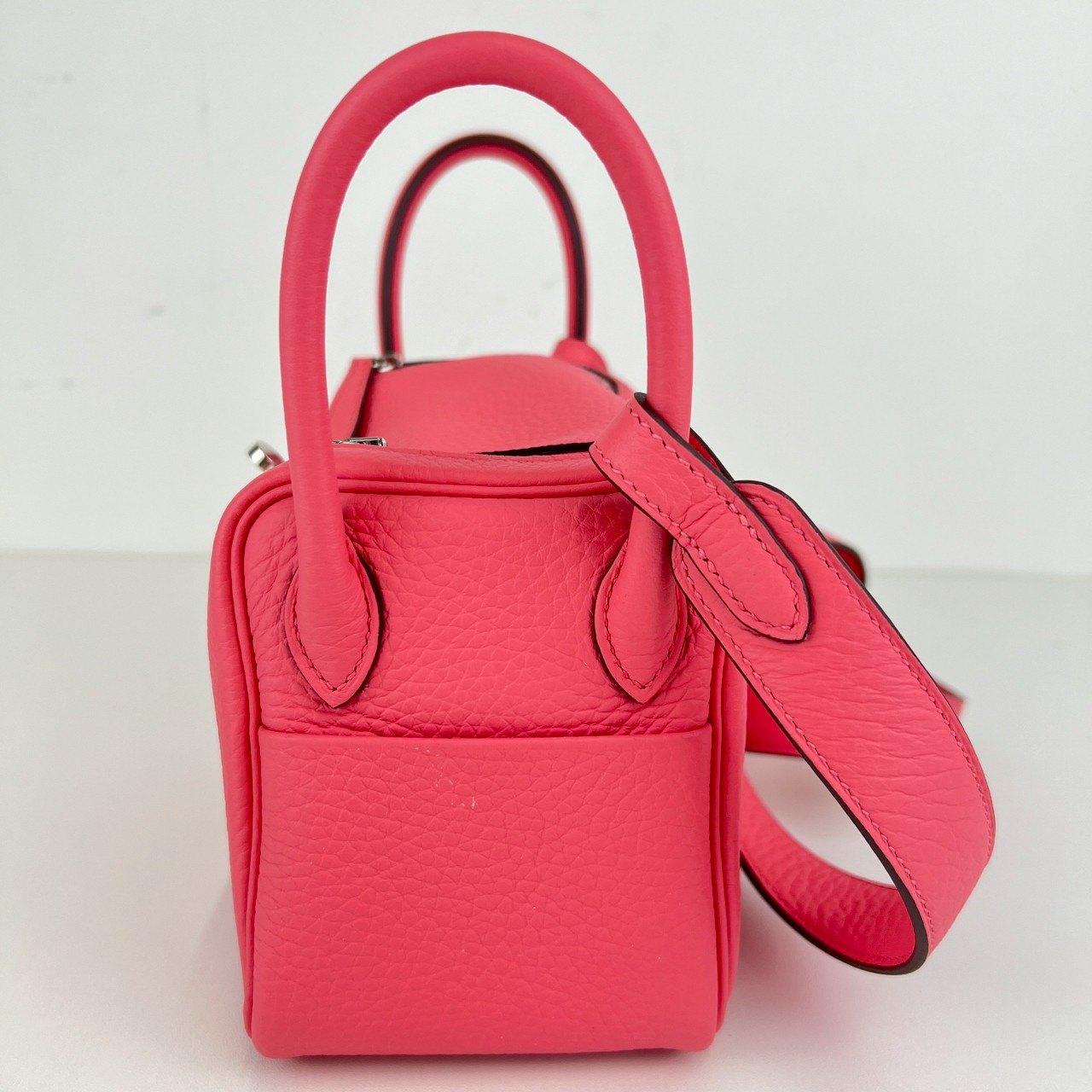 Hermès エルメス Lindy mini リンディミニ Stamp-W W刻印 Taurillon Clemence トリオンクレマンス Rose azalee ローズアザレ PHW シルバー金具