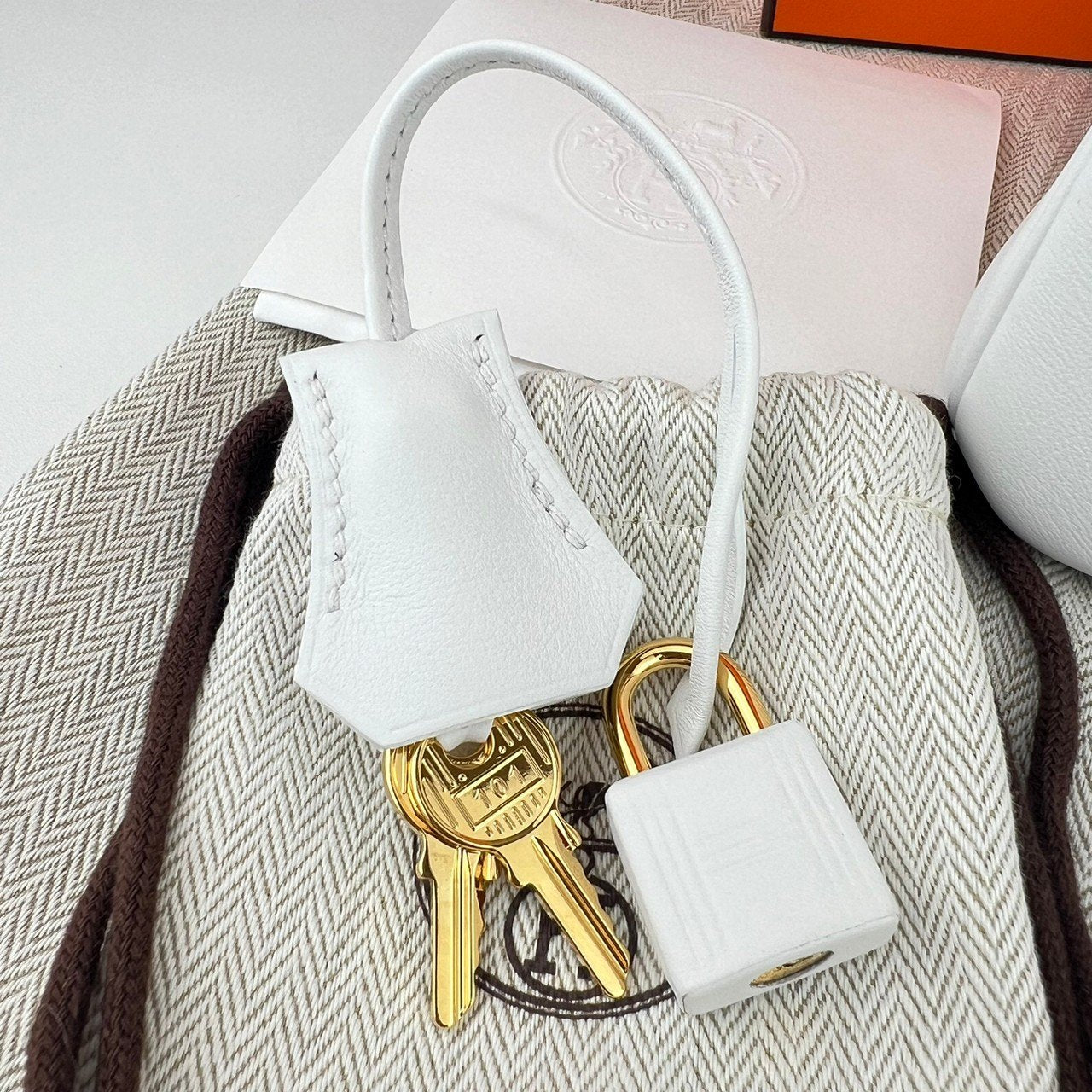 Birkin25 バーキン25 New white ニューホワイト GHW ゴールド金具 W刻印 Swift スイフト