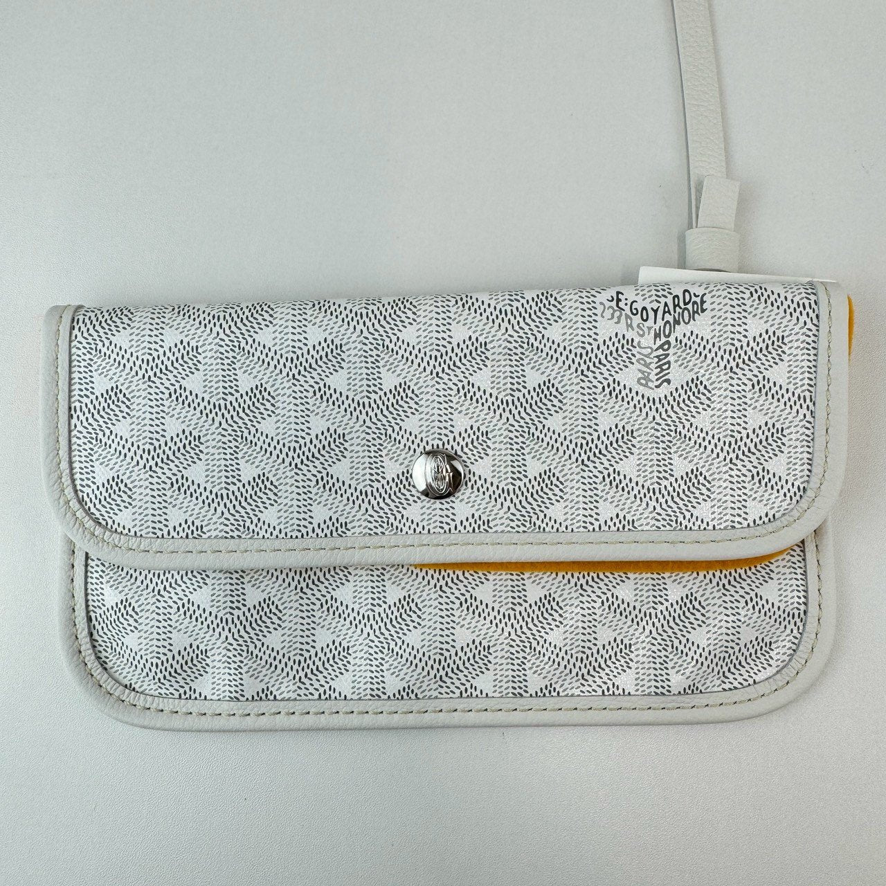 GOYARD ゴヤール サンルイPM ゴヤールディンキャンバス & シュヴロッシュカーフスキン リネンとコットン(内側)