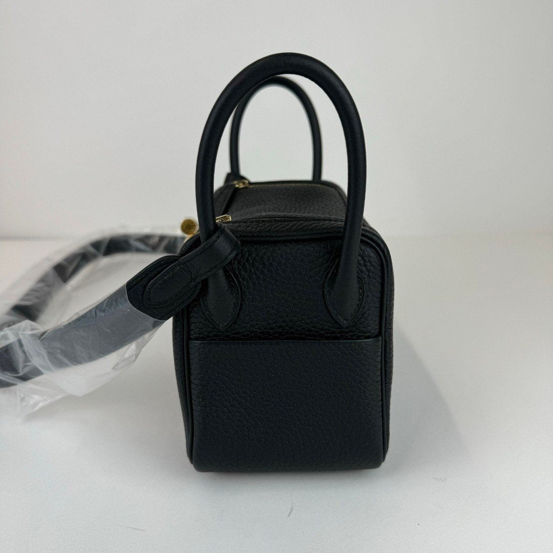 HERMES エルメス Lindy mini リンディミニ Black ブラック GHW ゴールド金具 Taurillon Clemence トリヨンクレマンス Stamp-B B刻