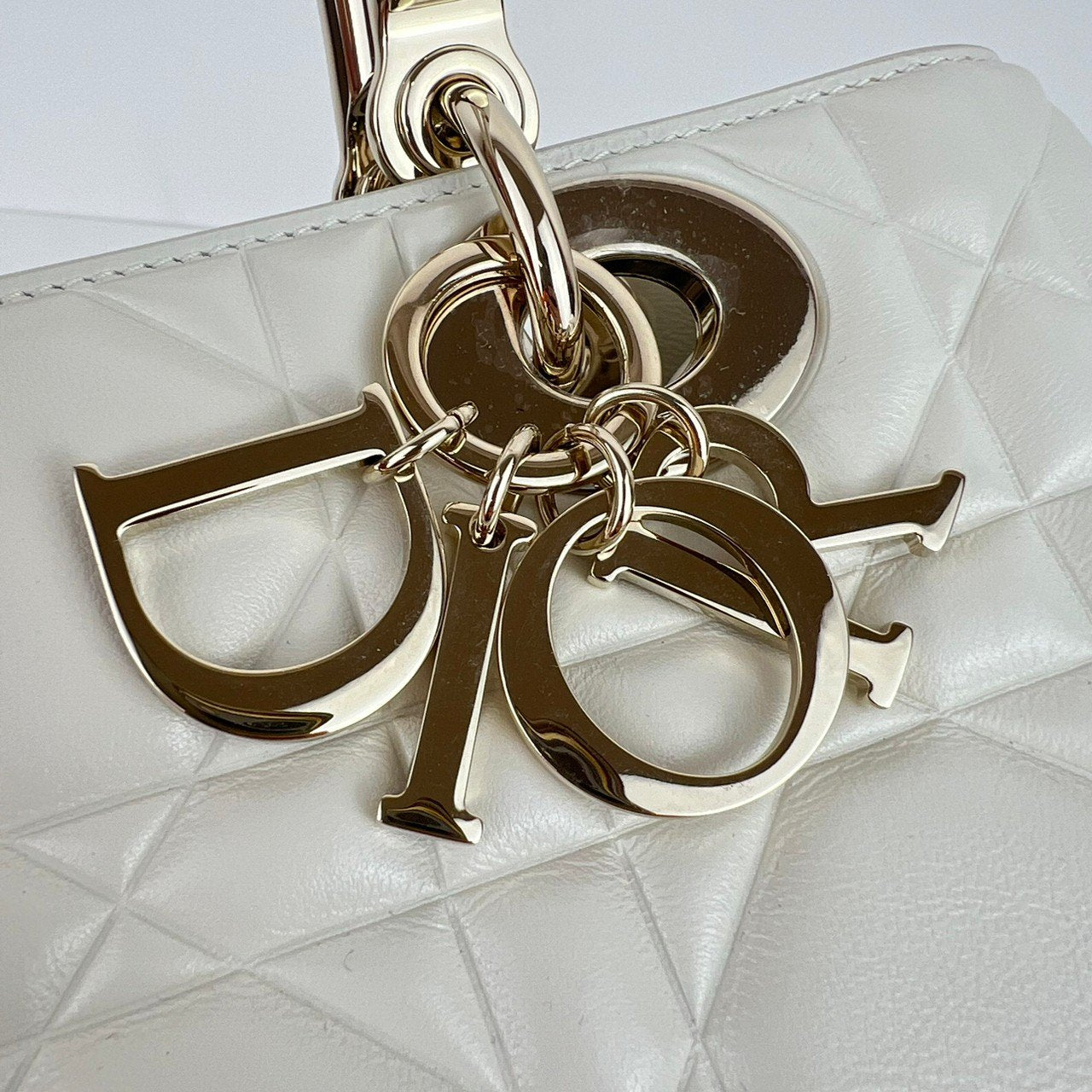 レディ95.22 ミディアム Calf White ホワイト GHW ゴールド金具