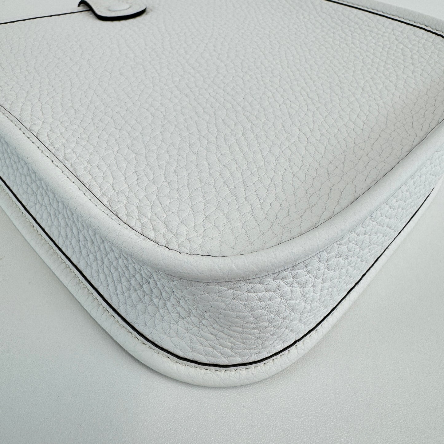 Evelyne TPM エブリンTPM New white ニューホワイト Taurillon Clemence トリヨンクレマンス GHW ゴールド金具 Stamp-W W刻印