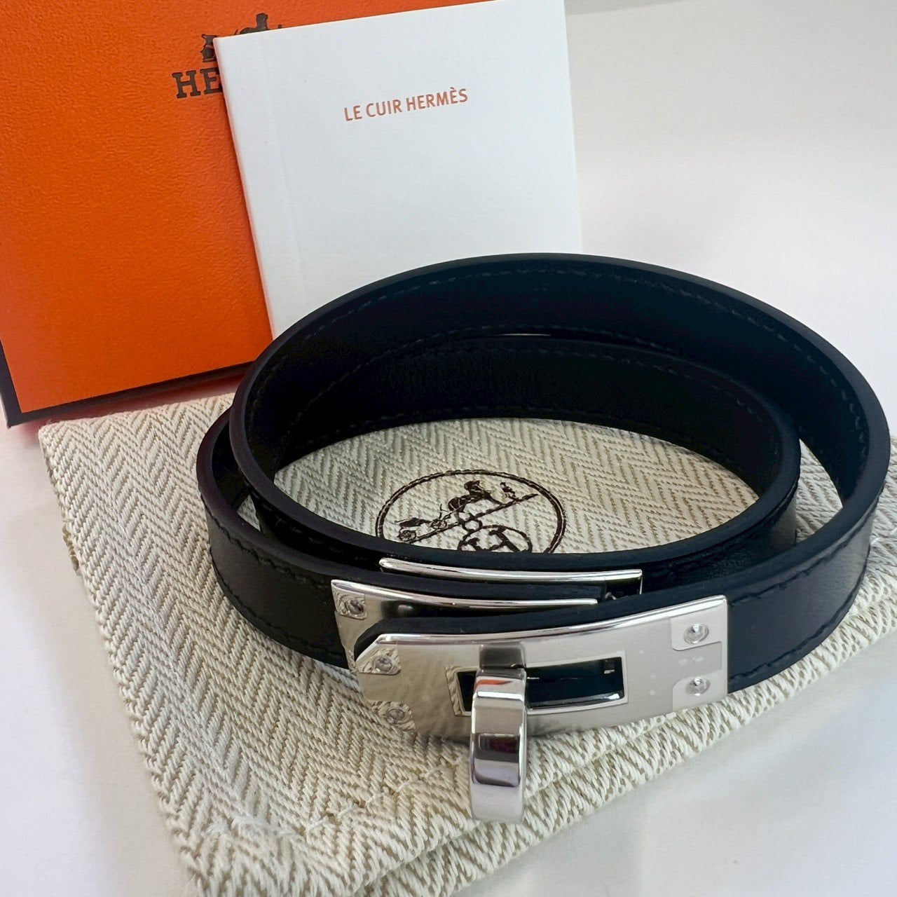 Kelly double bracelet レザーブレスレット ケリー T6 Black ブラック
