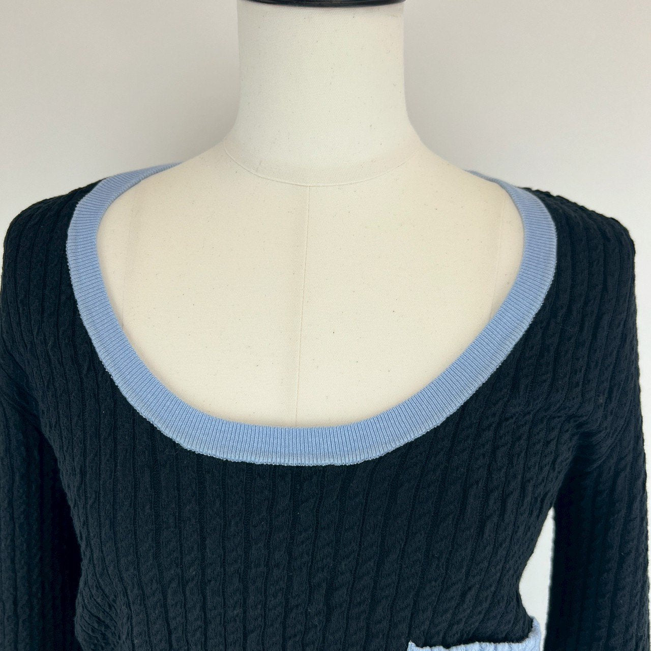 プルオーバー トップス ココマーク 長袖 Black ブラック light blue ライトブルー P77933-K11280-NZN95