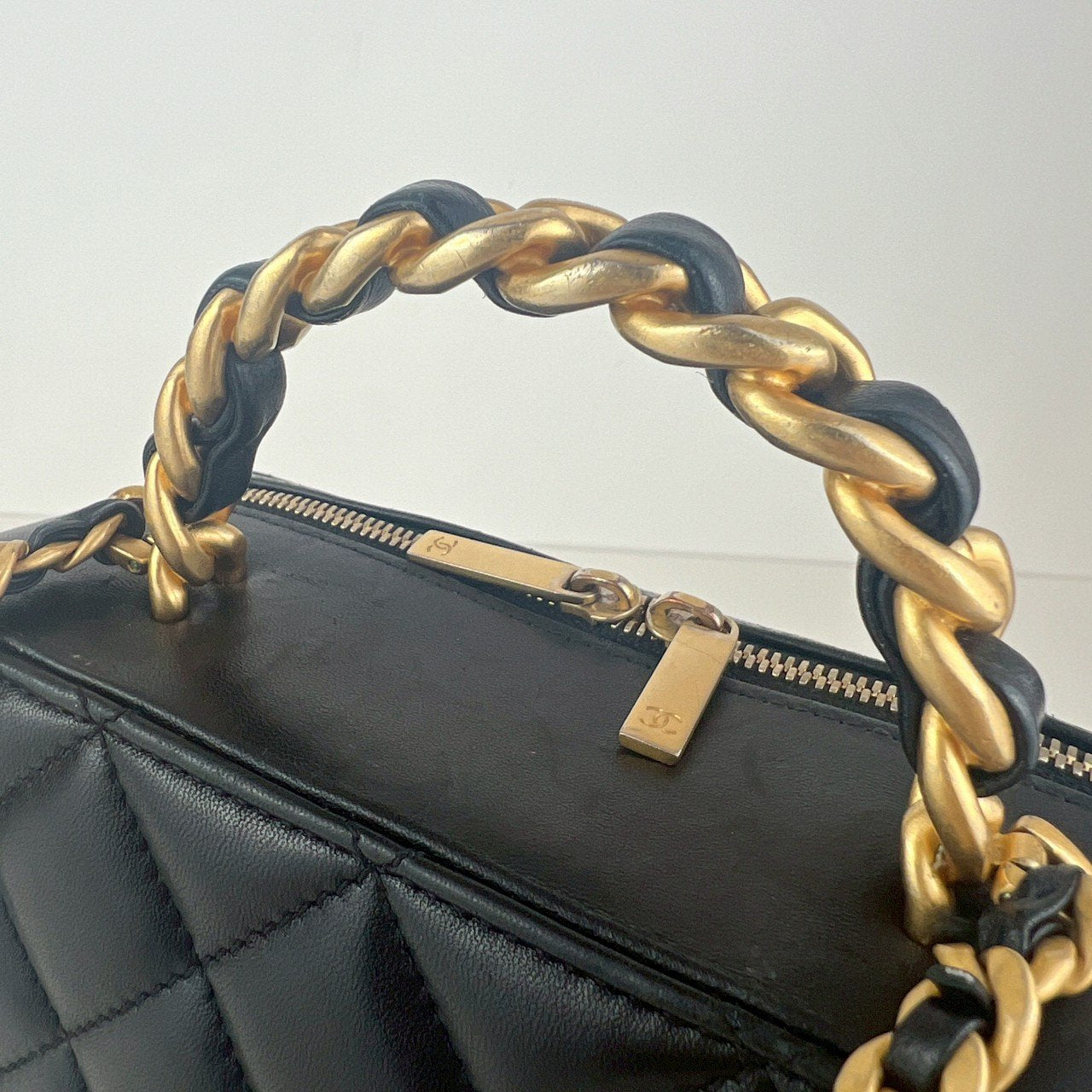 CHANEL シャネル ココマーク マトラッセ ヴァニティ トップハンドル チェーンショルダーバッグ Black ブラック GHW ゴールド金具 AS3319 ICチップ