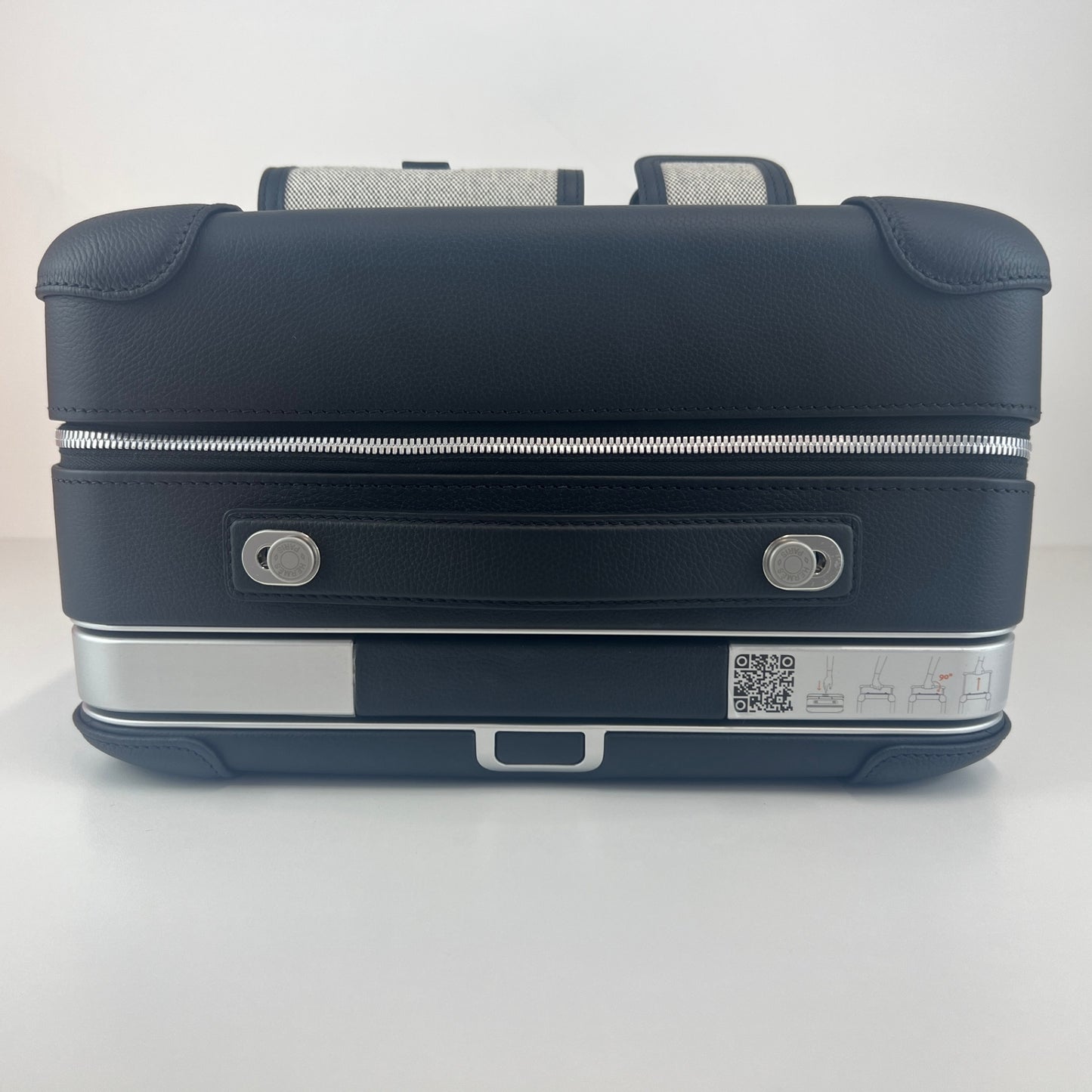 Rolling mobility suitcase || cargo R.M.S Ⅱ カーゴ Black ブラック PHW シルバー金具 Toile geoland