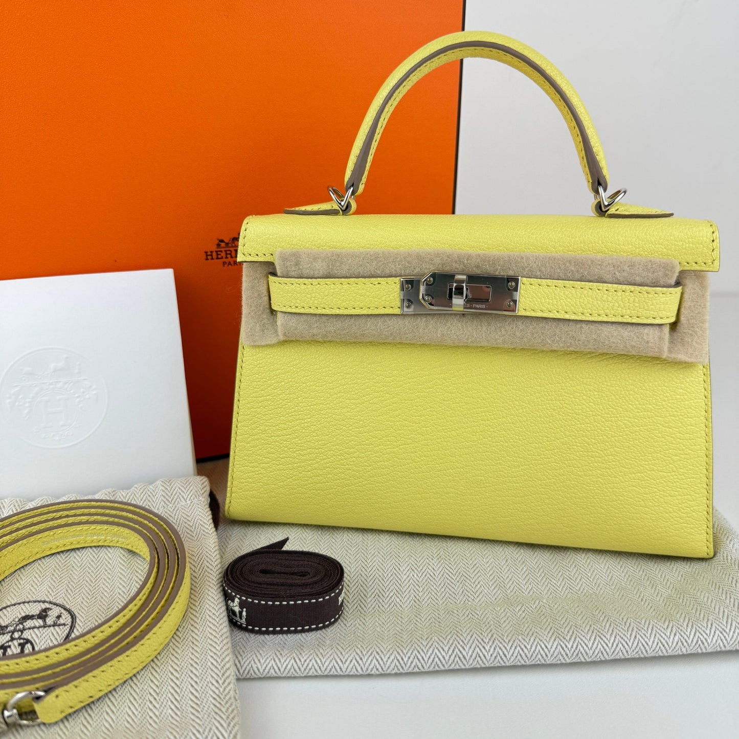 Mini kelly ミニケリー Limoncello リモンチェッロ PHW シルバー金具 Chevre シェーブル Stamp-B B刻印