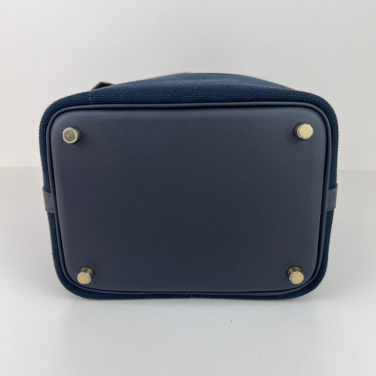 Picotin Lock PM ピコタンロック18 Bleu marine ブルーマリーン GHW ゴールド金具 Stamp-W W刻印