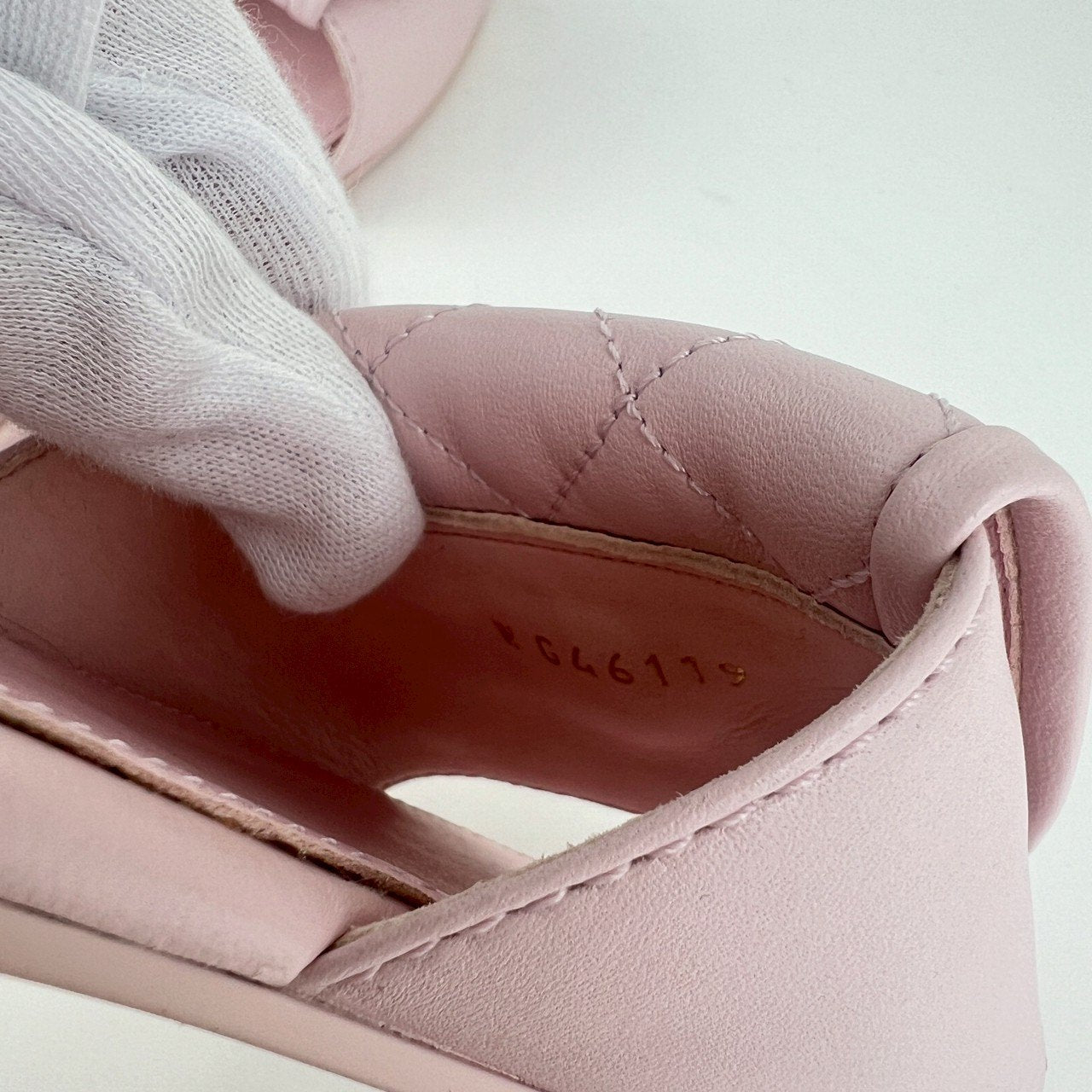 CHANEL シャネル シャネル サンダル ミュール CCロゴ キルティングビーチサンダル ラムスキン Pink ピンク