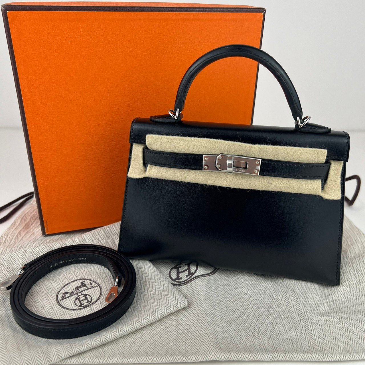 HERMES エルメス Mini kelly ミニケリー Black ブラック PHW シルバー金具 Box calf ボックスカーフ Stamp-Z Z刻印
