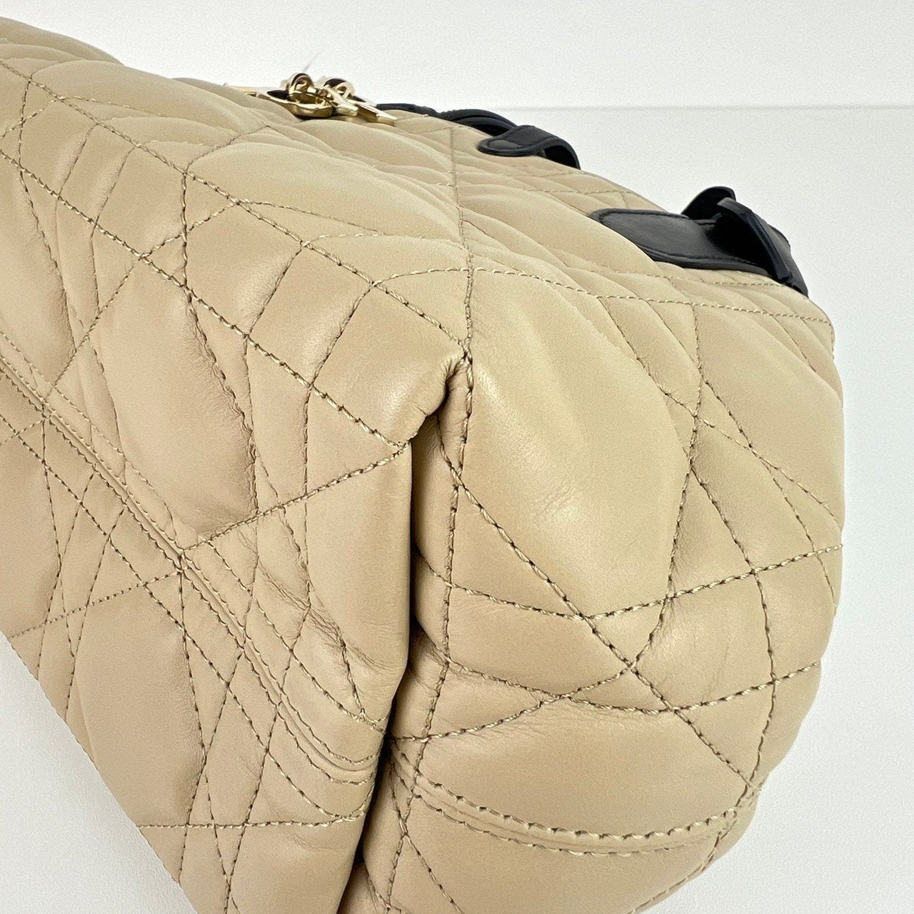新品未使用 Christian dior ディオール Dior Toujours バッグ スモール Beige/Black ベージュ/ブラック GHW ゴールド金具 Calf レディースバッグ ハンドバッグ