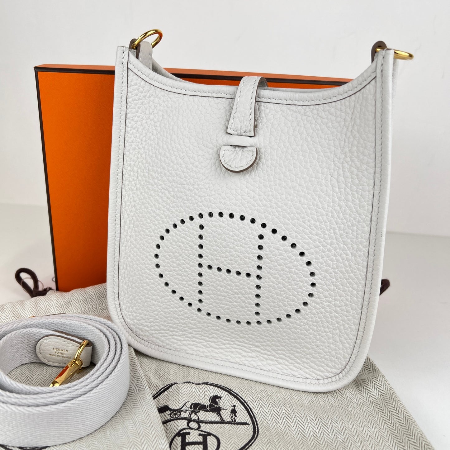 Evelyne TPM エブリンTPM New white ニューホワイト Taurillon Clemence トリヨンクレマンス GHW ゴールド金具 Stamp-W W刻印