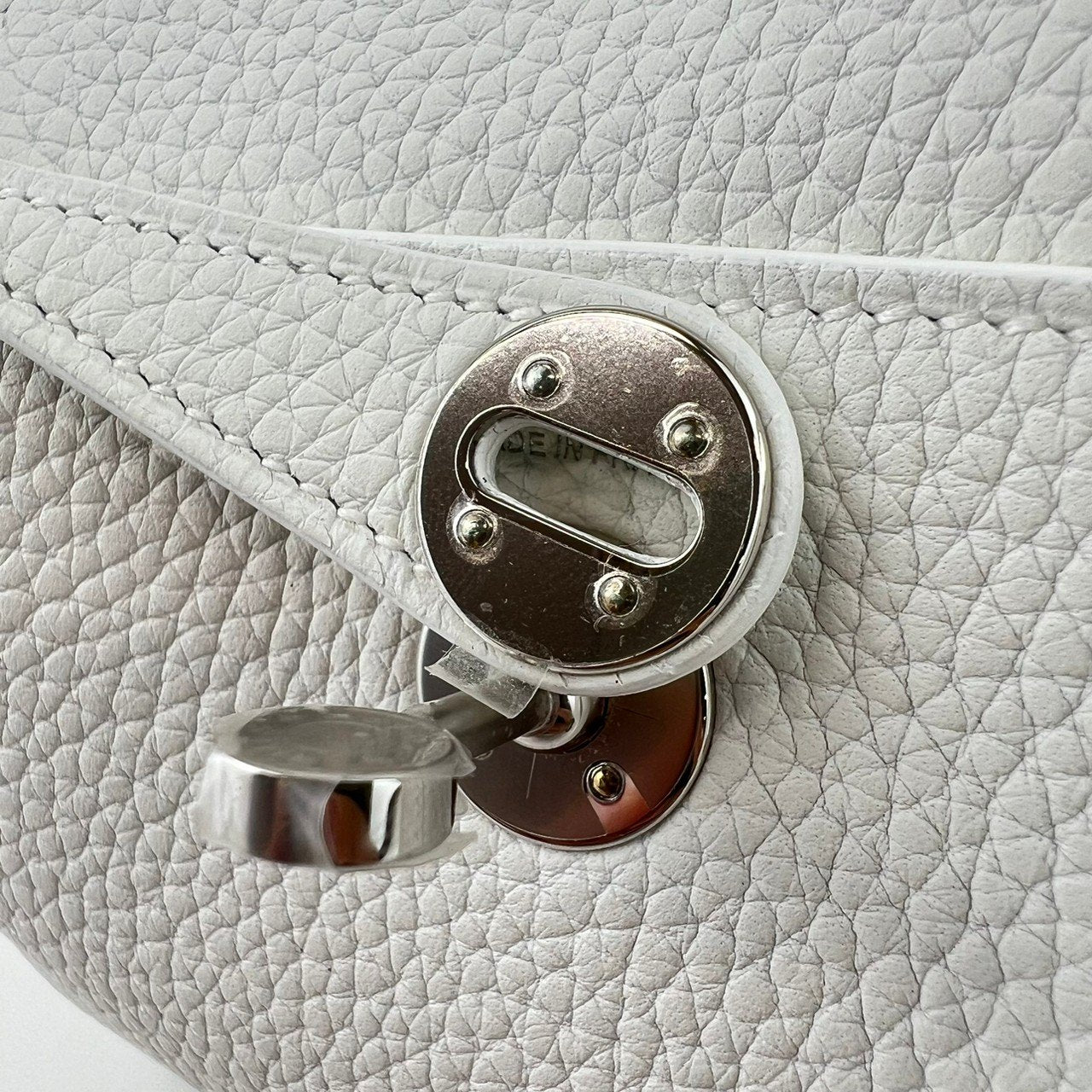 新品未使用 HERMES エルメス Lindy mini リンディミニ New white ニューホワイト PHW シルバー金具 Clemence クレマンス Stamp-B B刻 ショルダーバッグ レディースバッグ