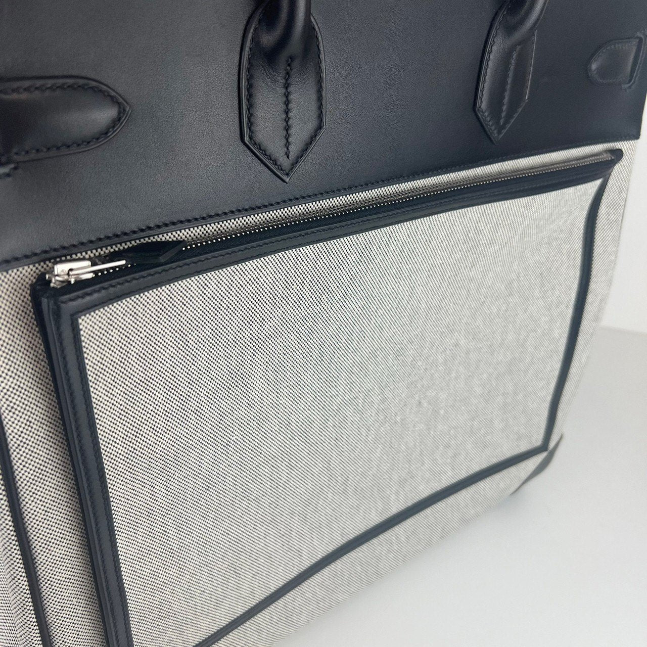 Haut a courroies cargo40 オータクロアカーゴ40 Ecru エクリュ SV金具 Z刻