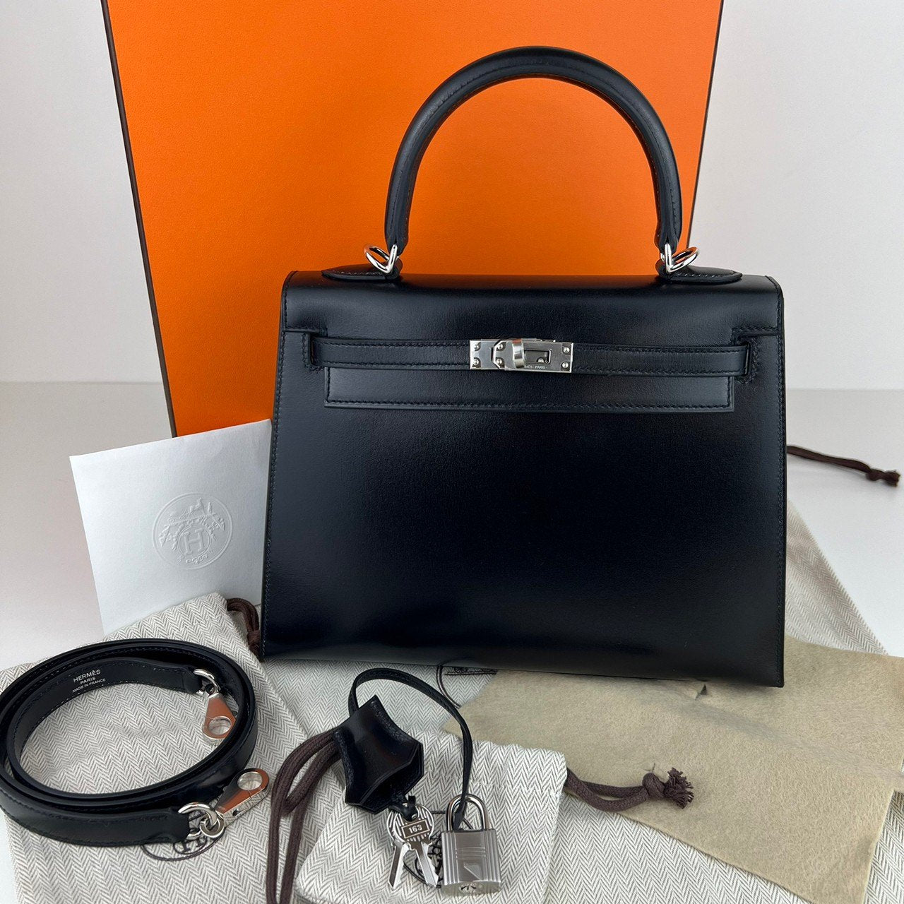 Kelly25 ケリー25 Black ブラック Boxcalf ボックスカーフ PHW シルバー金具 Stamp-W W刻印