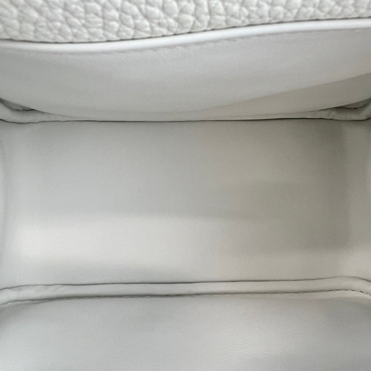 新品未使用 HERMES エルメス Lindy mini リンディミニ New white ニューホワイト PHW シルバー金具 Clemence クレマンス Stamp-B B刻 ショルダーバッグ レディースバッグ