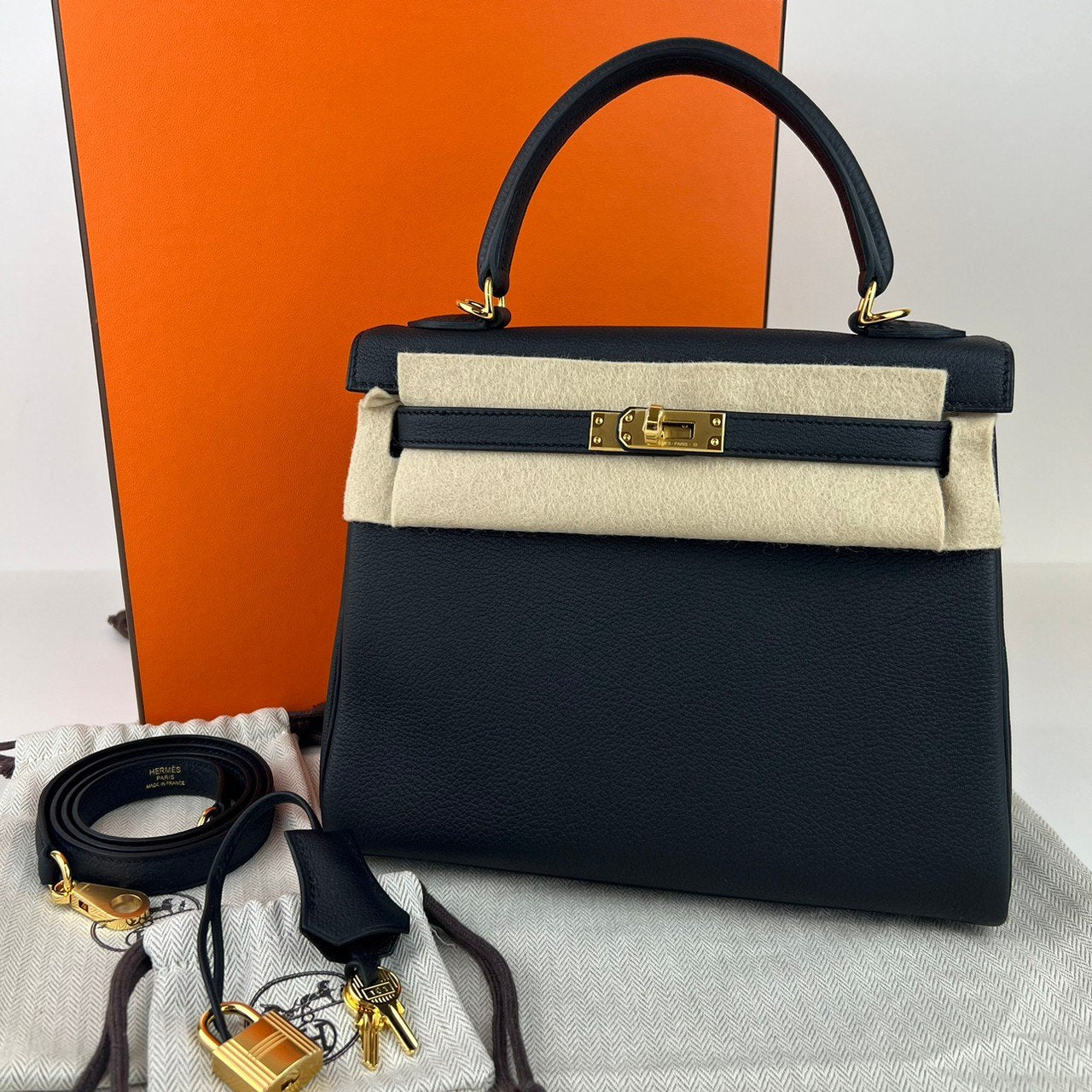 Kelly25 ケリー25 Black ブラック Togo トゴ GHW ゴールド金具 Stamp-W W刻印