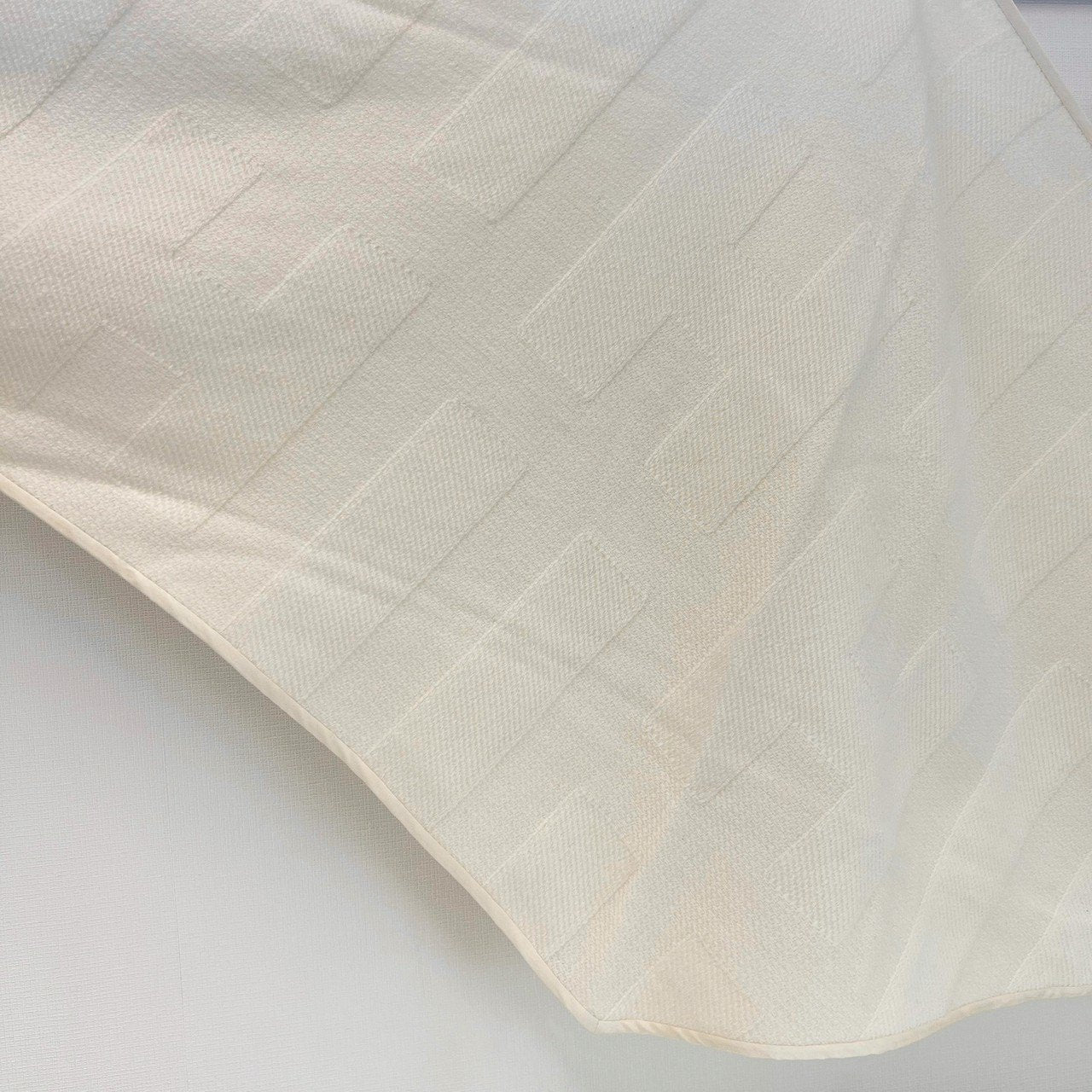 Hermès エルメス ロザンジュ 《ストライプH》 LOSANGE カシミア 100% White ホワイト