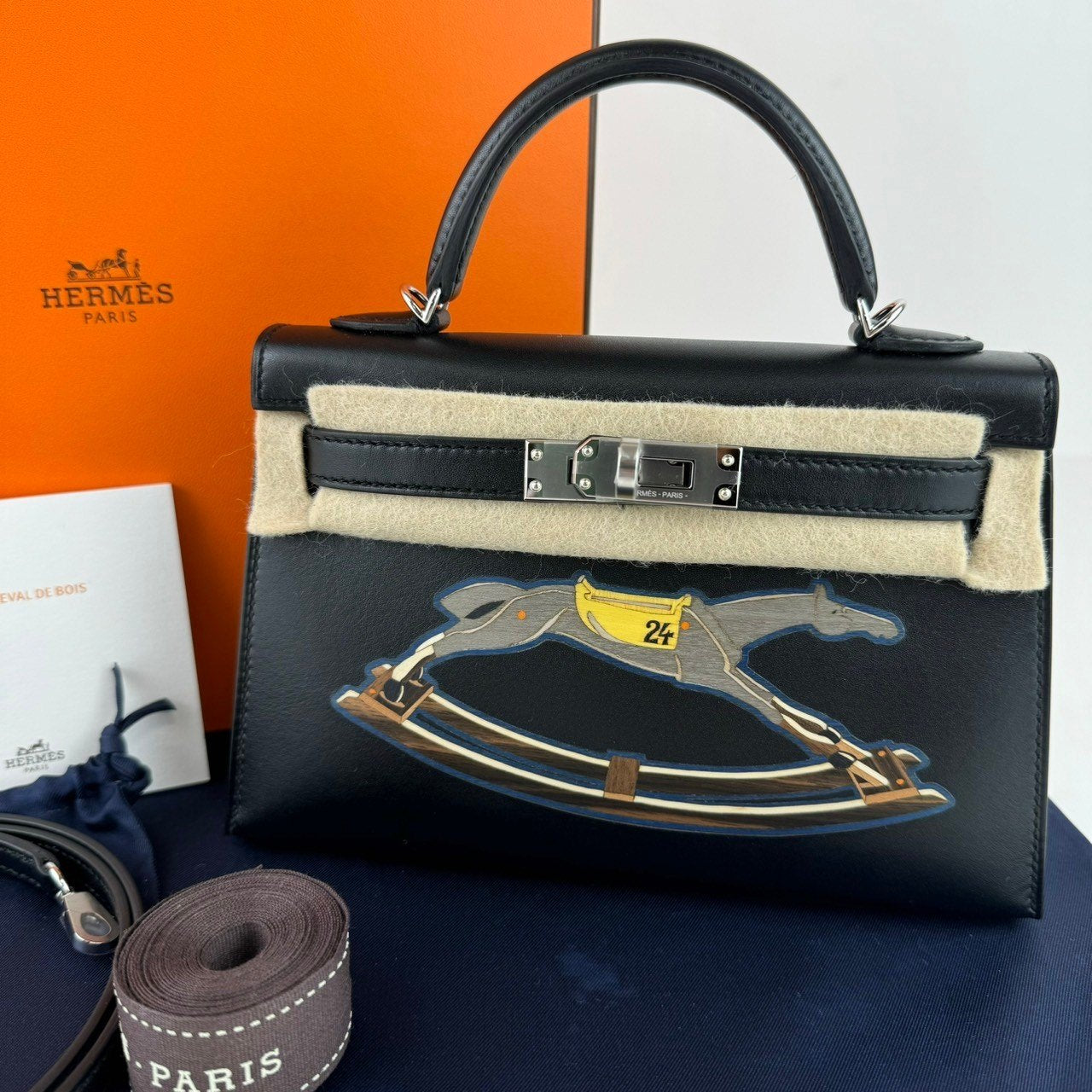 Mini kelly cheval de bois ミニケリー シュヴァル・ド・ボワ Black ブラック Tadelakt タデラクト PHW シルバー金具 Stamp-W W刻印