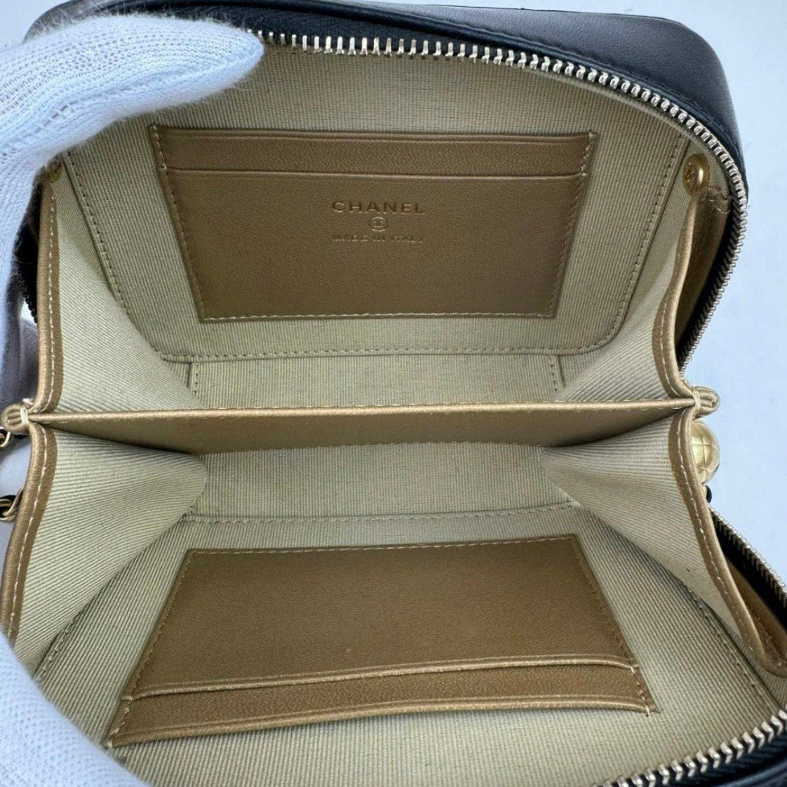 Mini Camera Bag ミニカメラバッグ Black ブラック GHW ゴールド金具 Lamb skin ラムスキン 31番台 レディースバッグ ショルダーバッグ