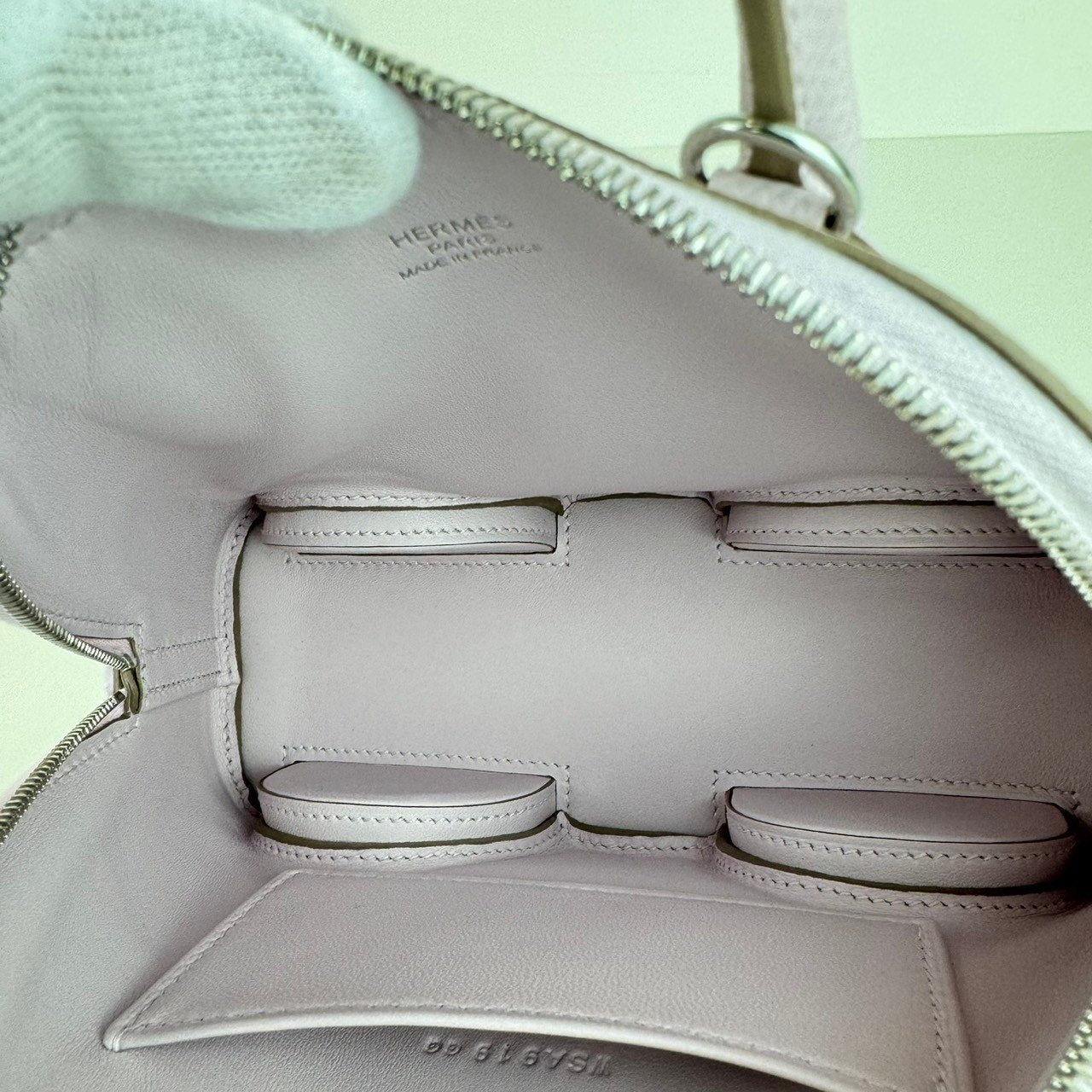 Bolide on wheels ボリード オン ウィールズ Mauve pale モーブペール Epsom エプソン PHW シルバー金具 Stamp-W W刻印