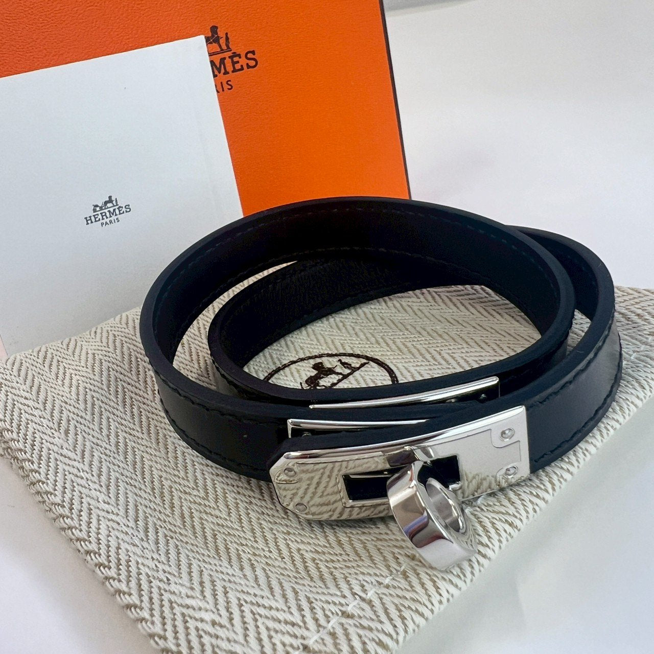 Kelly double bracelet レザーブレスレット ケリー T5 Black ブラック