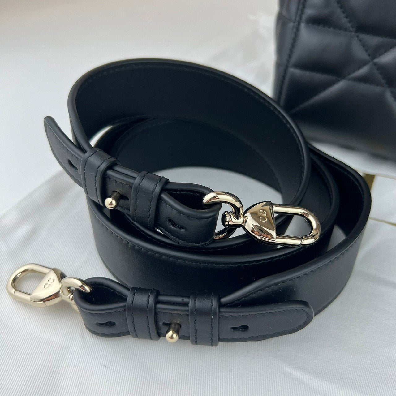 Lady D-Sire レディ ディーサイア ミディアム Black ブラック ゴールド金具 カーフスキン M1152OHOW_M900