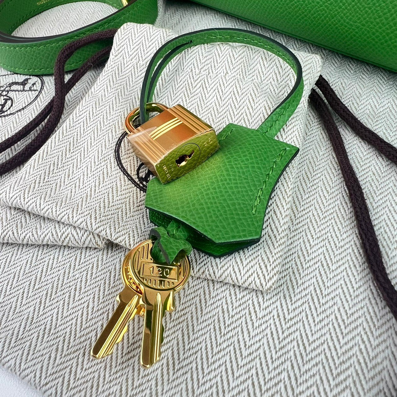 Kelly25 ケリー25 Vert yucca ヴェールユッカ GHW ゴールド金具 Stamp-B B刻印