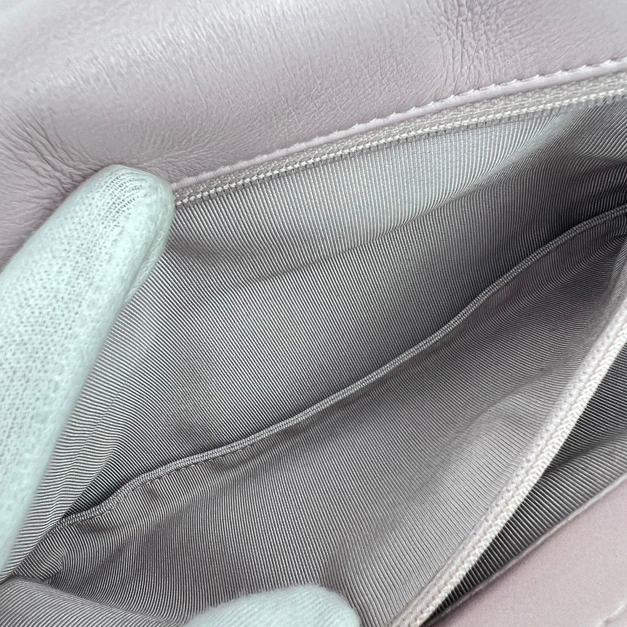シャネル19 チェーンショルダー Lamb skin ラムスキン Pink ピンク 31番台 ゴールド シルバーチェーン