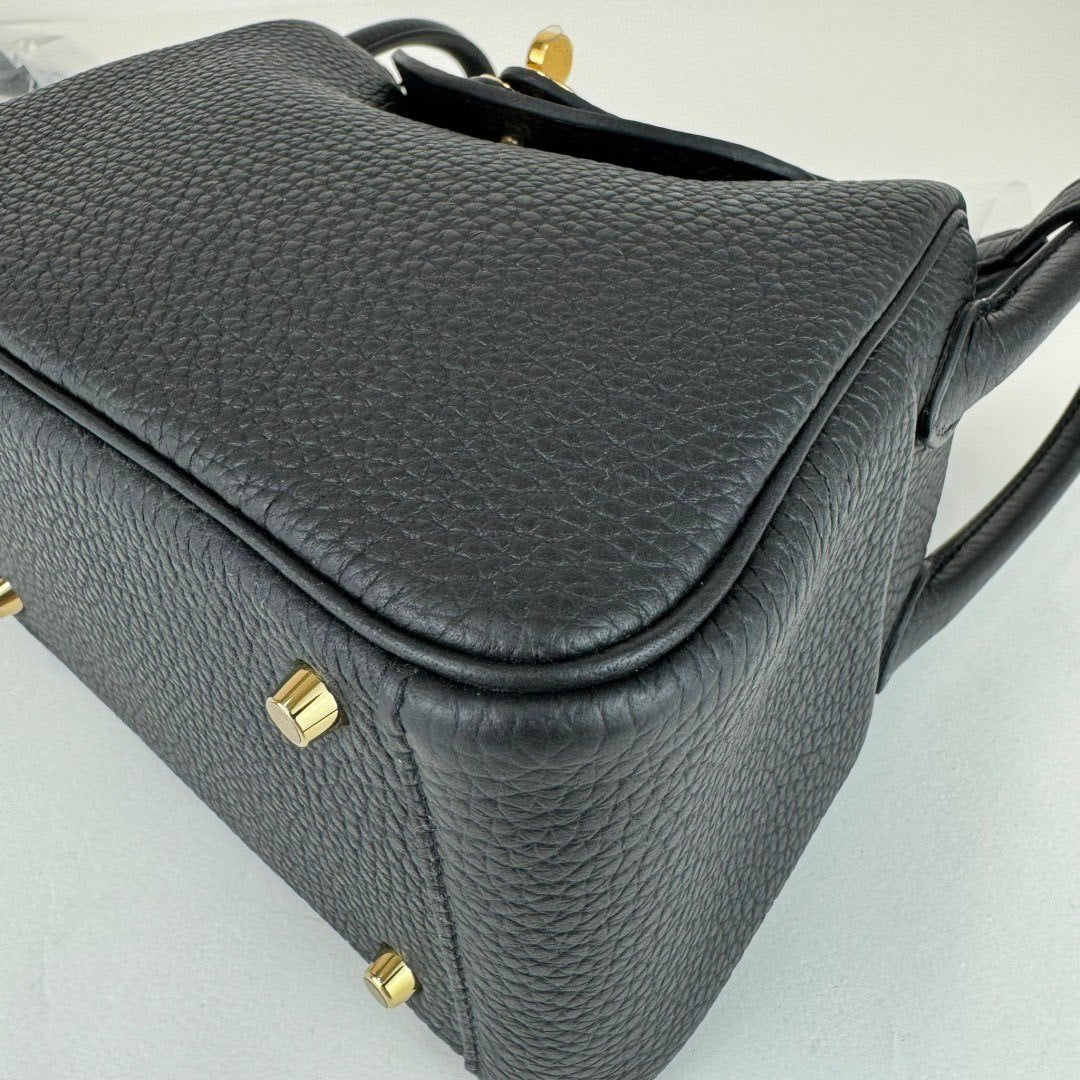 HERMES エルメス Lindy mini リンディミニ Black ブラック GHW ゴールド金具 Taurillon Clemence トリヨンクレマンス Stamp-B B刻