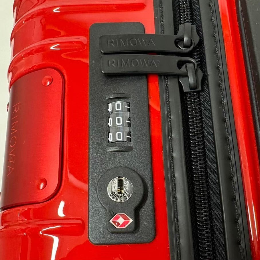 ESSENTIAL LITE CABIN S 31L エッセンシャル ライト キャビン S 31L Red Gloss レッドグロス ポリカーボネート