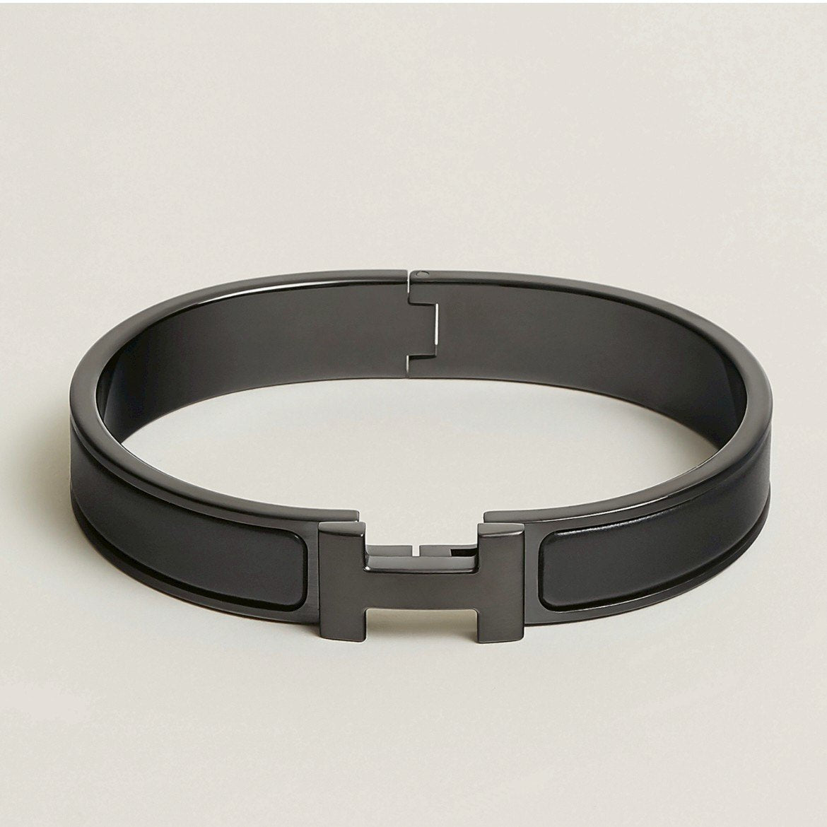 Clic HH so black T6 クリックHHソーブラックブレスレット メタリック仕上げ so black ソーブラック