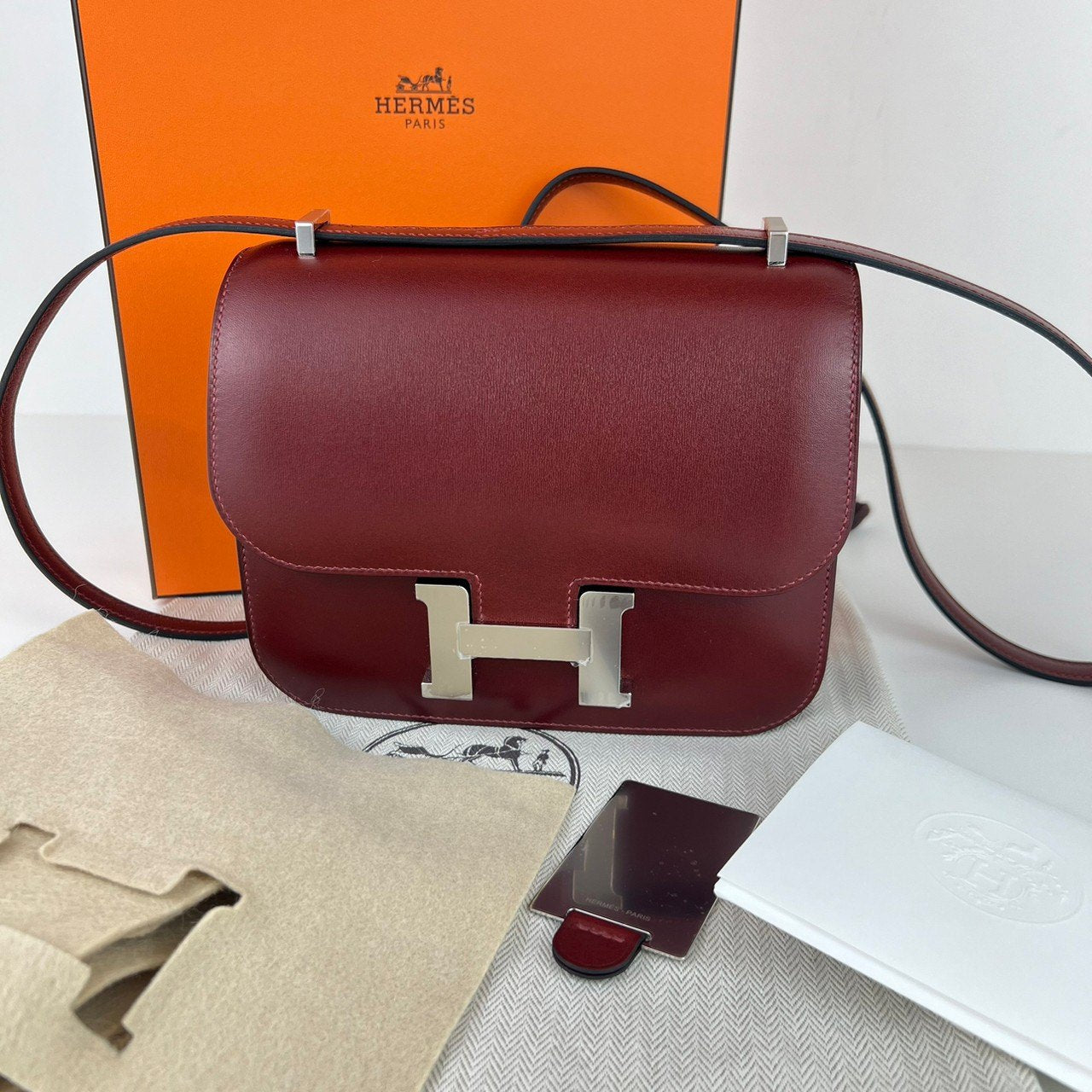 Constance mini コンスタンスミニ Rouge H ルージュアッシュ Box calf ボックスカーフ PHW シルバー金具 Stamp-W W刻印