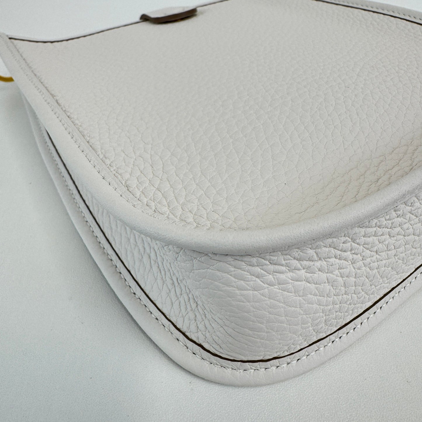 Evelyne TPM エブリンTPM New white ニューホワイト Taurillon Clemence トリヨンクレマンス GHW ゴールド金具 Stamp-W W刻印