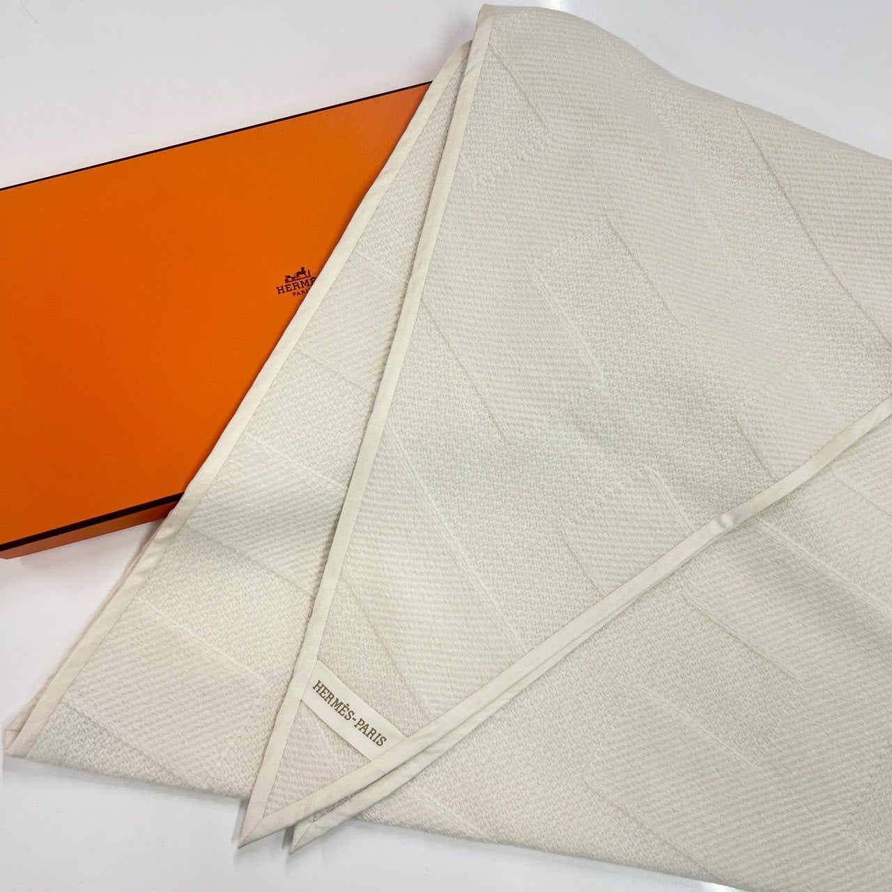 Hermès エルメス ロザンジュ 《ストライプH》 LOSANGE カシミア 100% White ホワイト