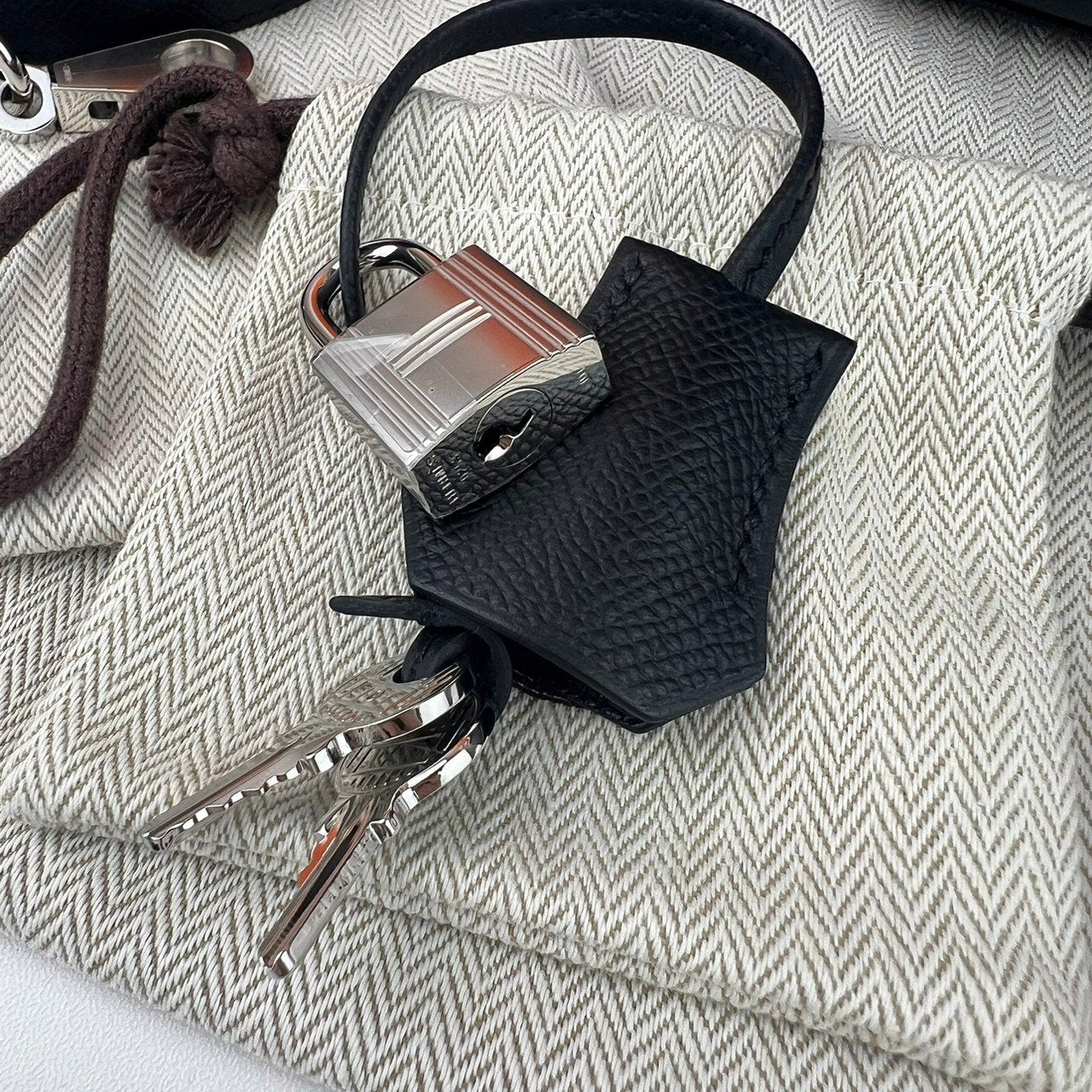 Kelly25 ケリー25 Black ブラック Epsom エプソン PHW シルバー金具 Stamp-W W刻印