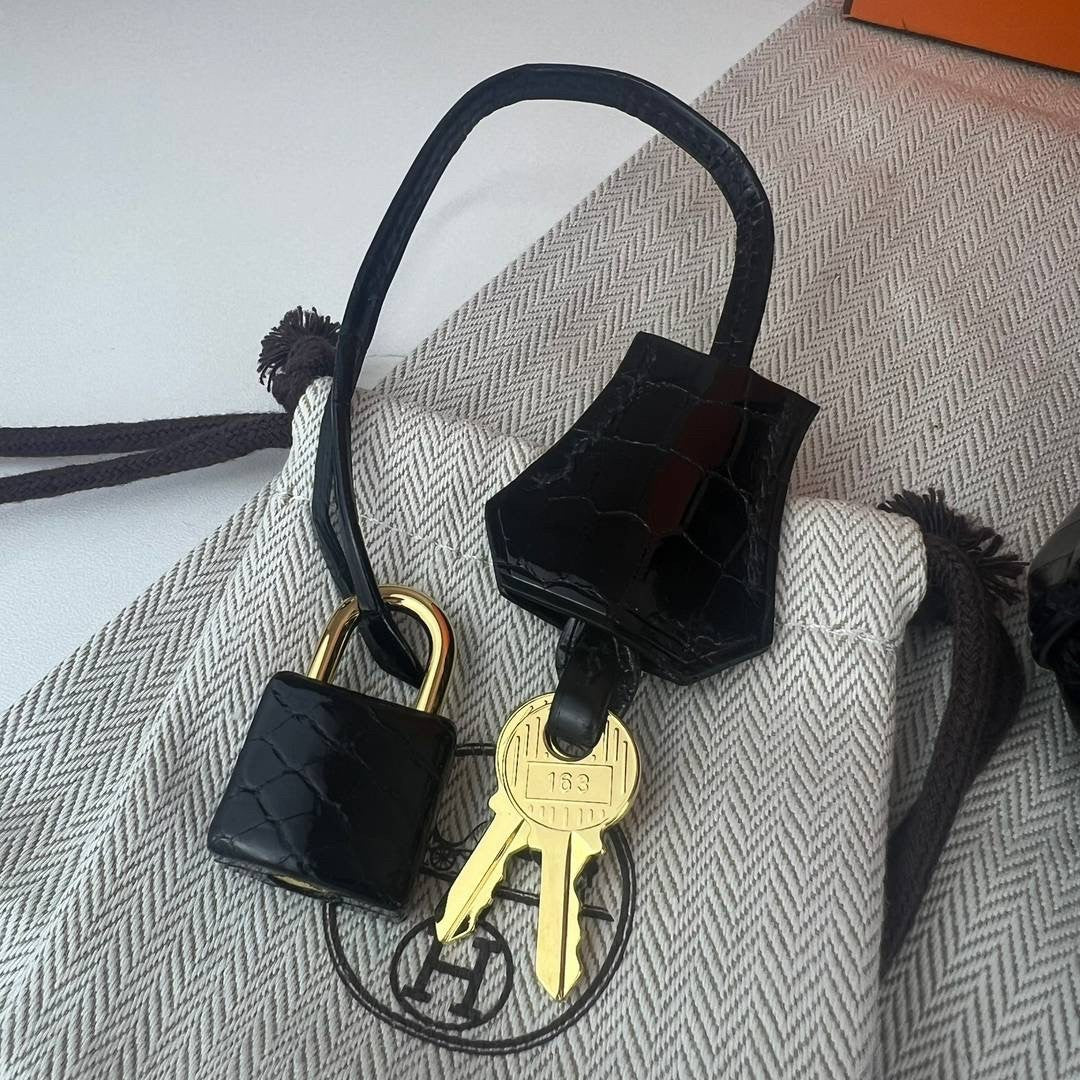 Birkin30 バーキン30 Black ブラック GHW ゴールド金具 Shiny crocodile シャイニークロコダイル Stamp-Y Y刻印