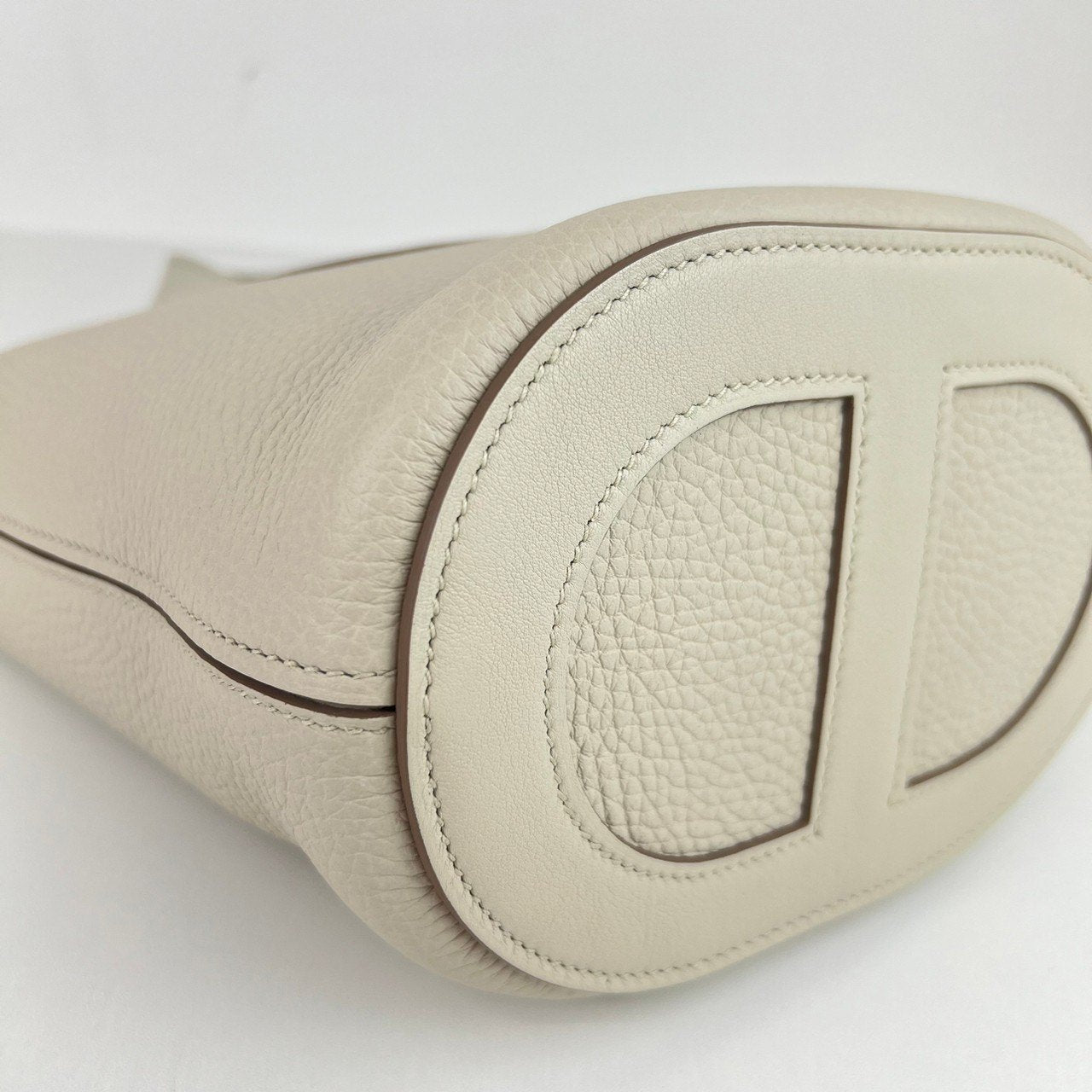 新品未使用 HERMES エルメス インザループ 18 IN THE ROOP 18 Craie クレ GHW ゴールド金具 Clemance トリヨンクレマンス B刻印 Stamp-B ハンドバッグ レディースバッグ