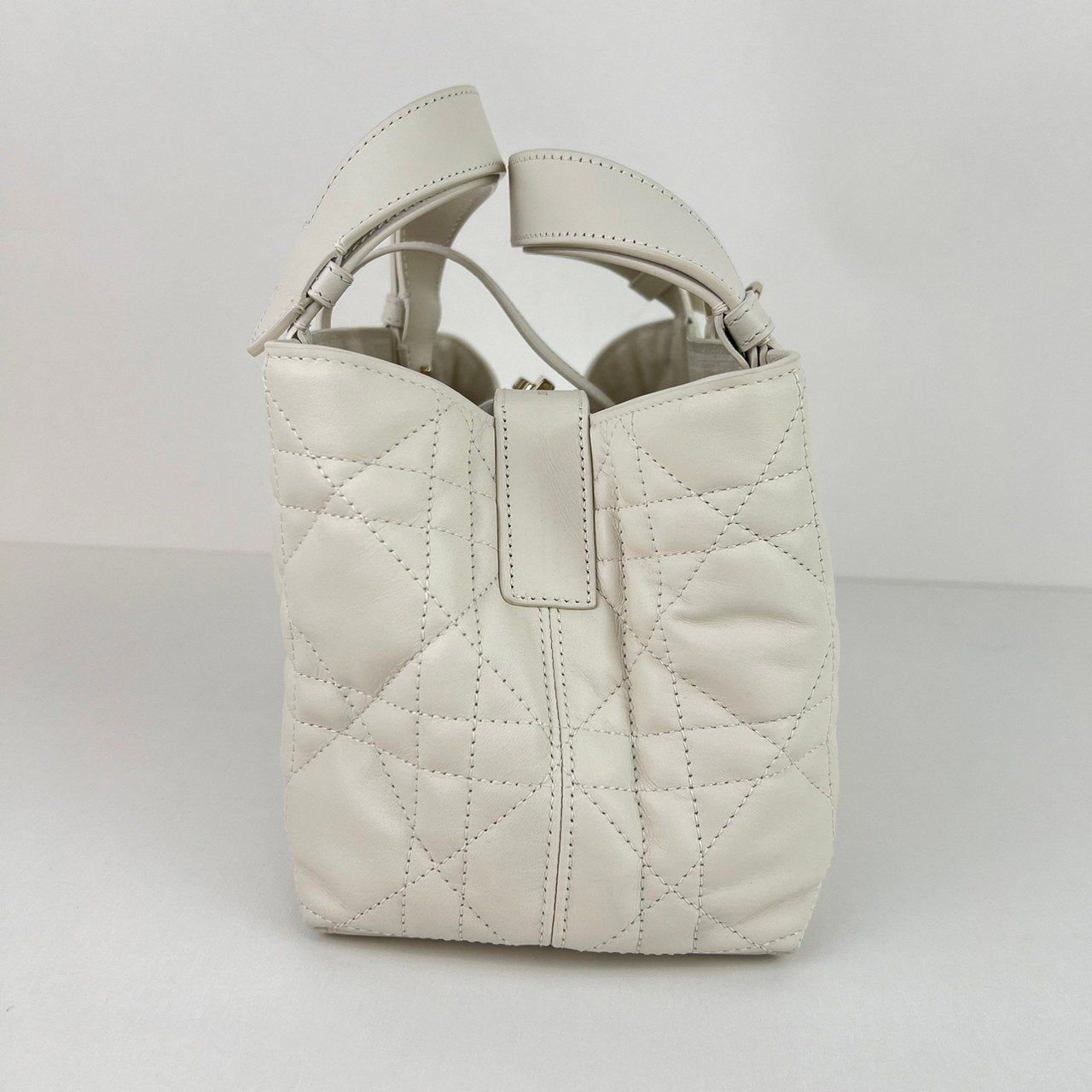 Toujours バッグ スモール White ホワイト GHW ゴールド金具 Calf