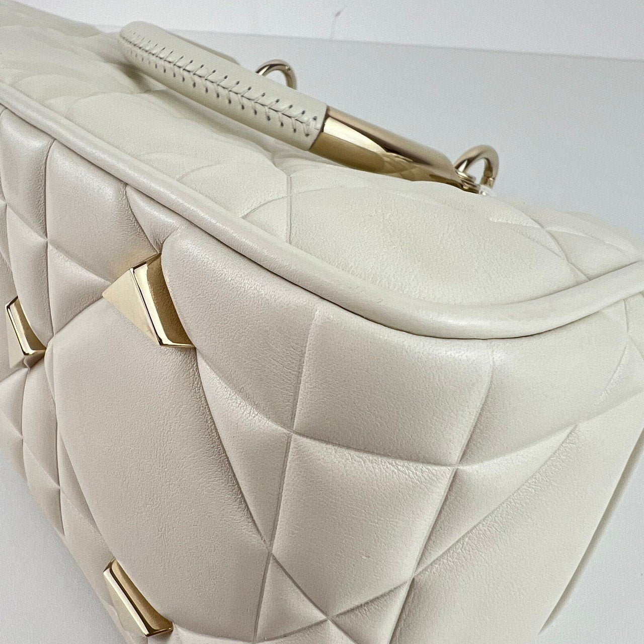 レディ95.22 ミディアム Calf White ホワイト GHW ゴールド金具