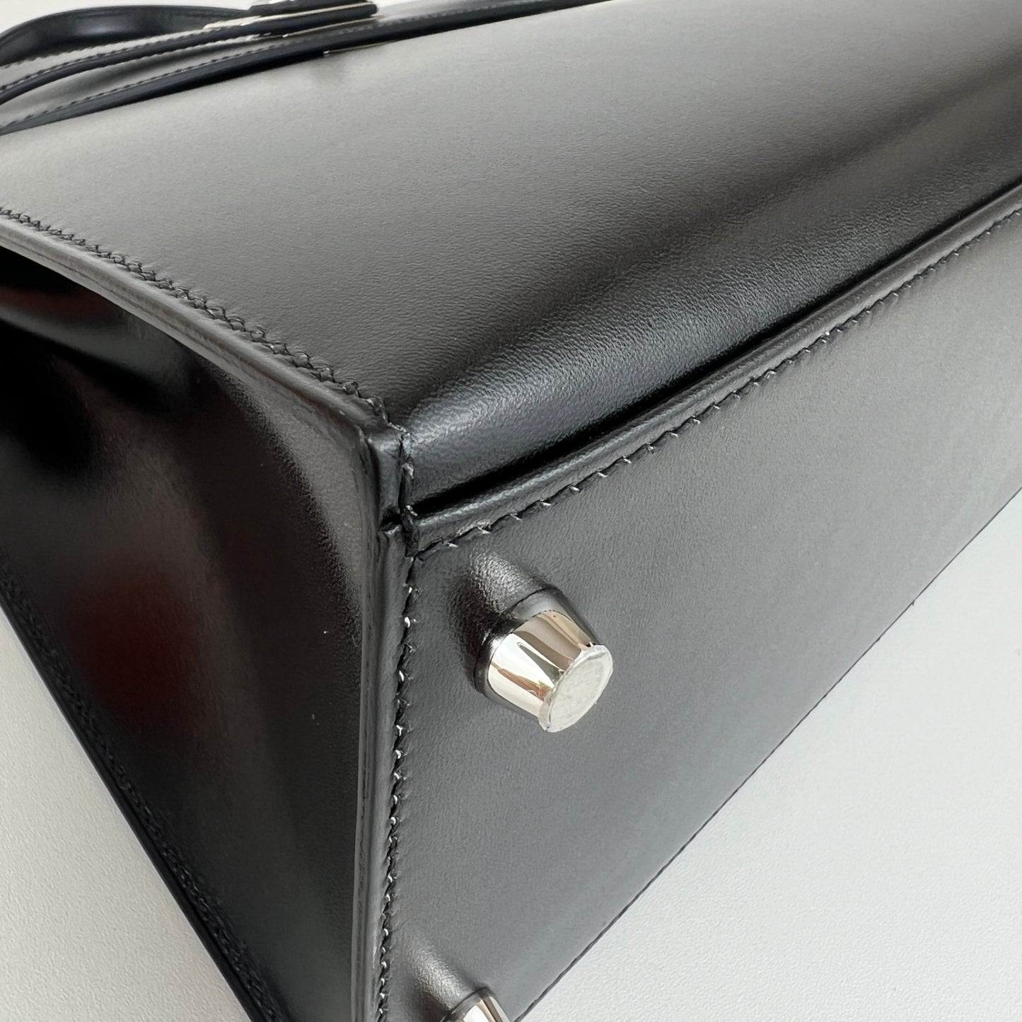 Hermès エルメス Kelly28 ケリー28 Stamp-W W刻印 Boxcalf ボックスカーフ Black ブラック PHW シルバー金具